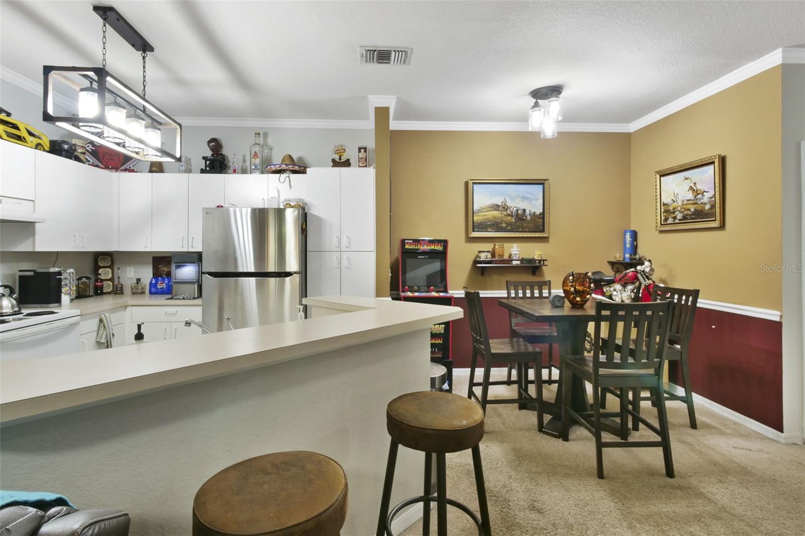 Image 4 of 28 For 3615 Conroy Road 614