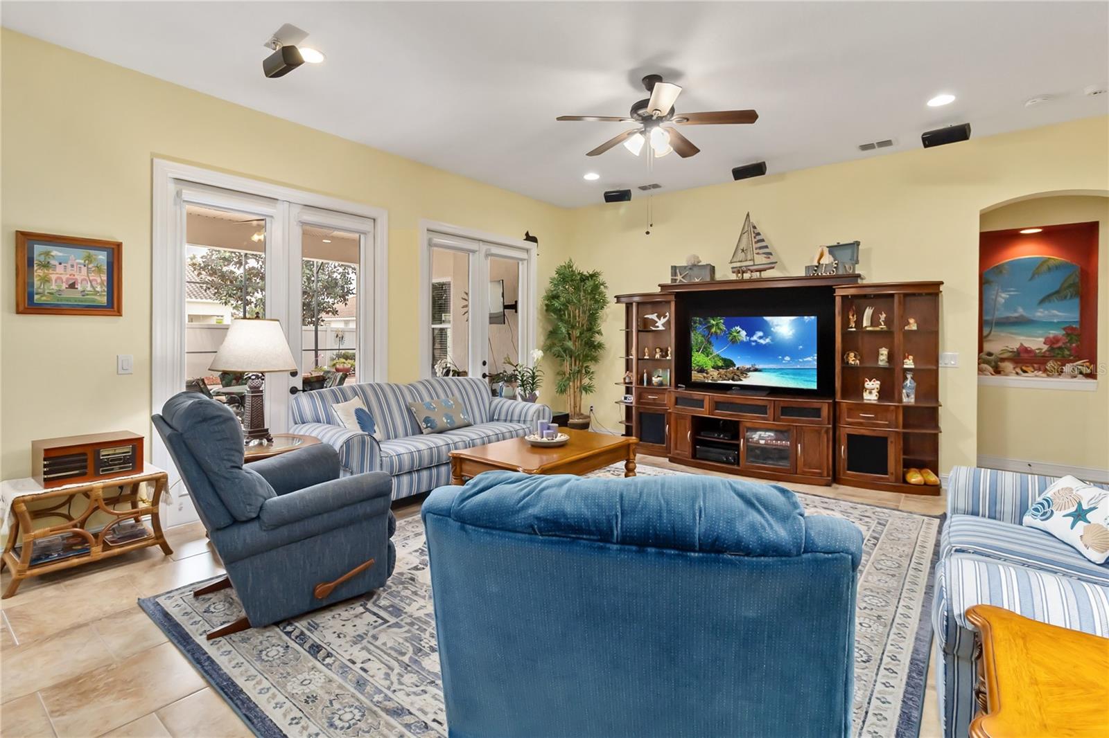 Image 15 of 50 For 4257 Isle Vista Avenue