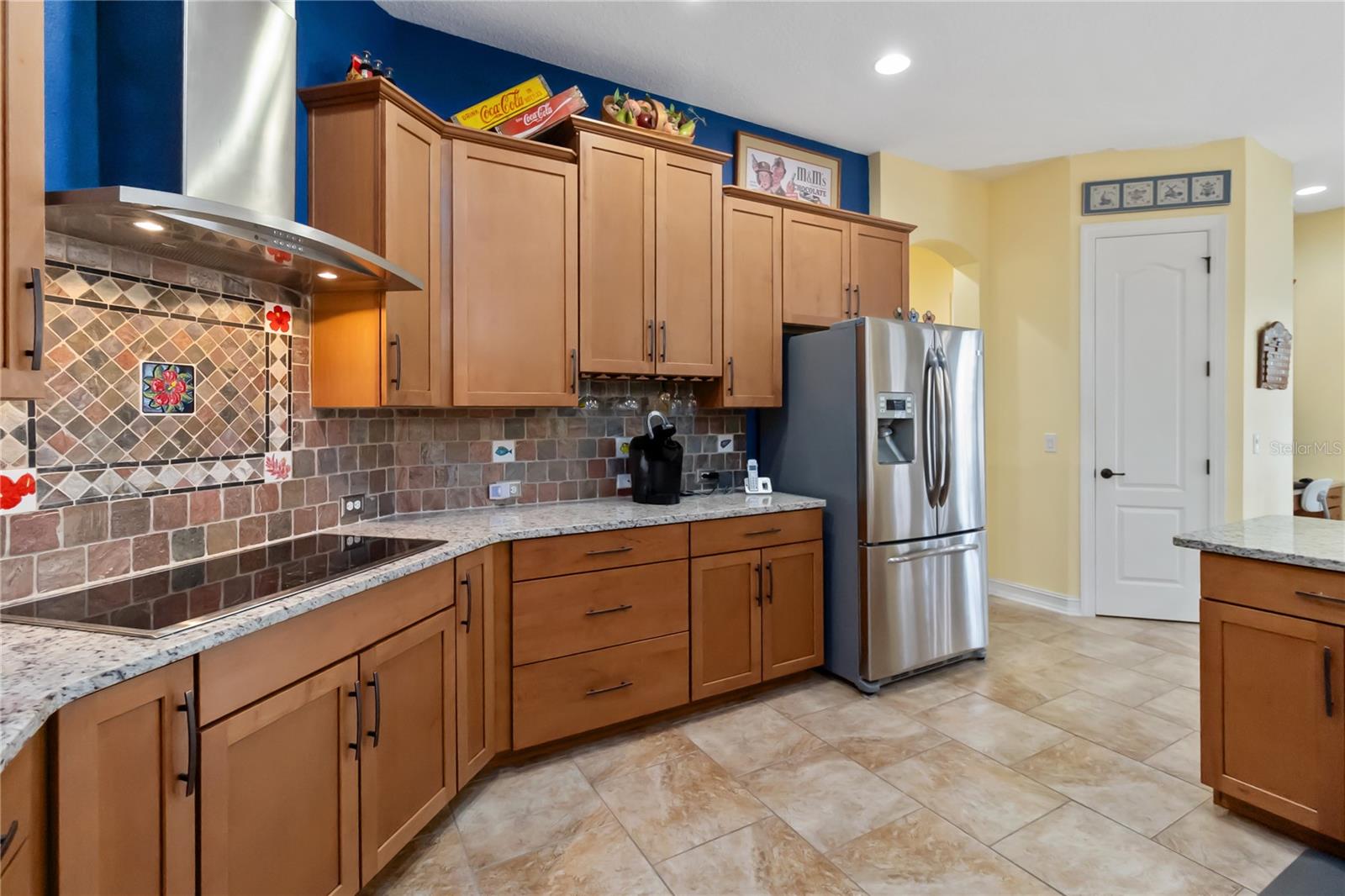 Image 20 of 50 For 4257 Isle Vista Avenue