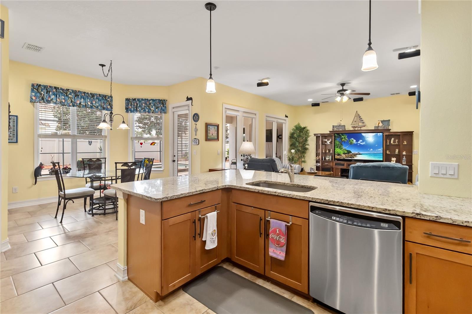 Image 21 of 50 For 4257 Isle Vista Avenue