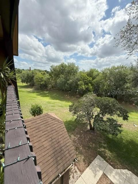 Image 20 of 29 For 355 Lakepointe Drive 304