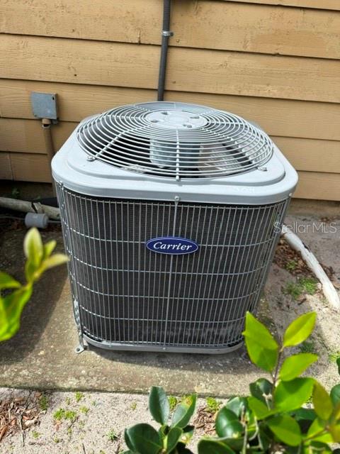 Image 28 of 29 For 355 Lakepointe Drive 304