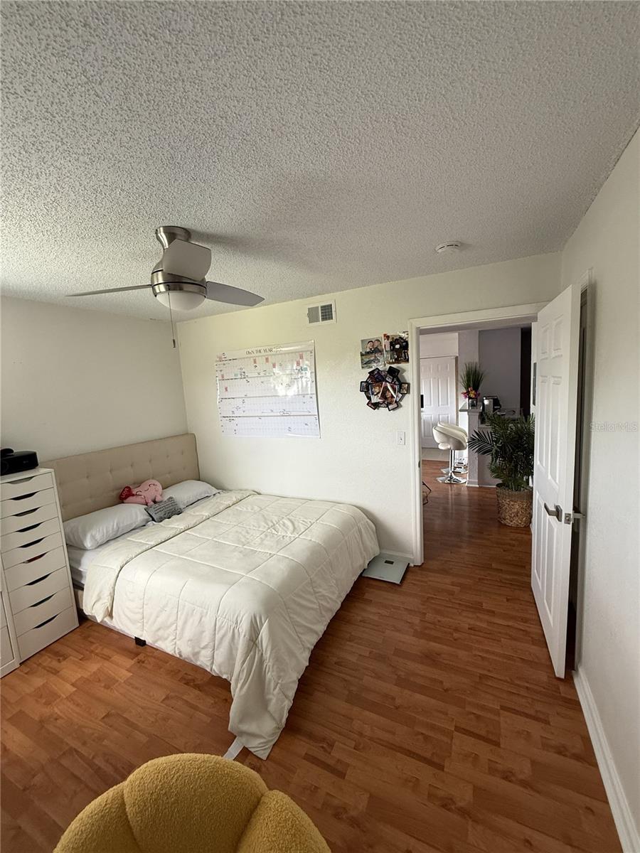 Image 3 of 29 For 355 Lakepointe Drive 304