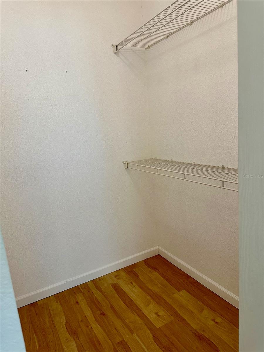 Image 17 of 25 For 624 Arbor Lakes Circle 624