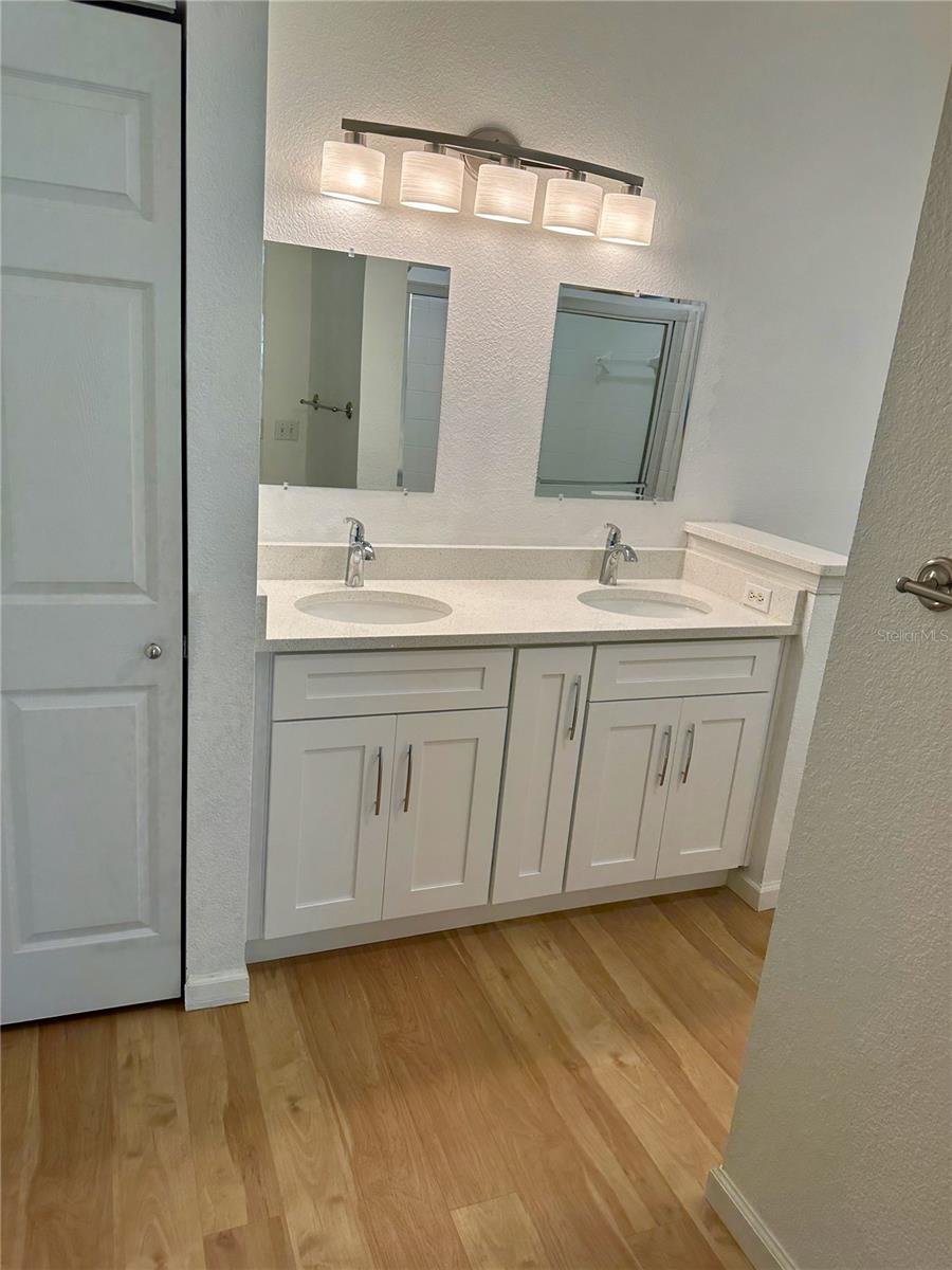 Image 18 of 25 For 624 Arbor Lakes Circle 624