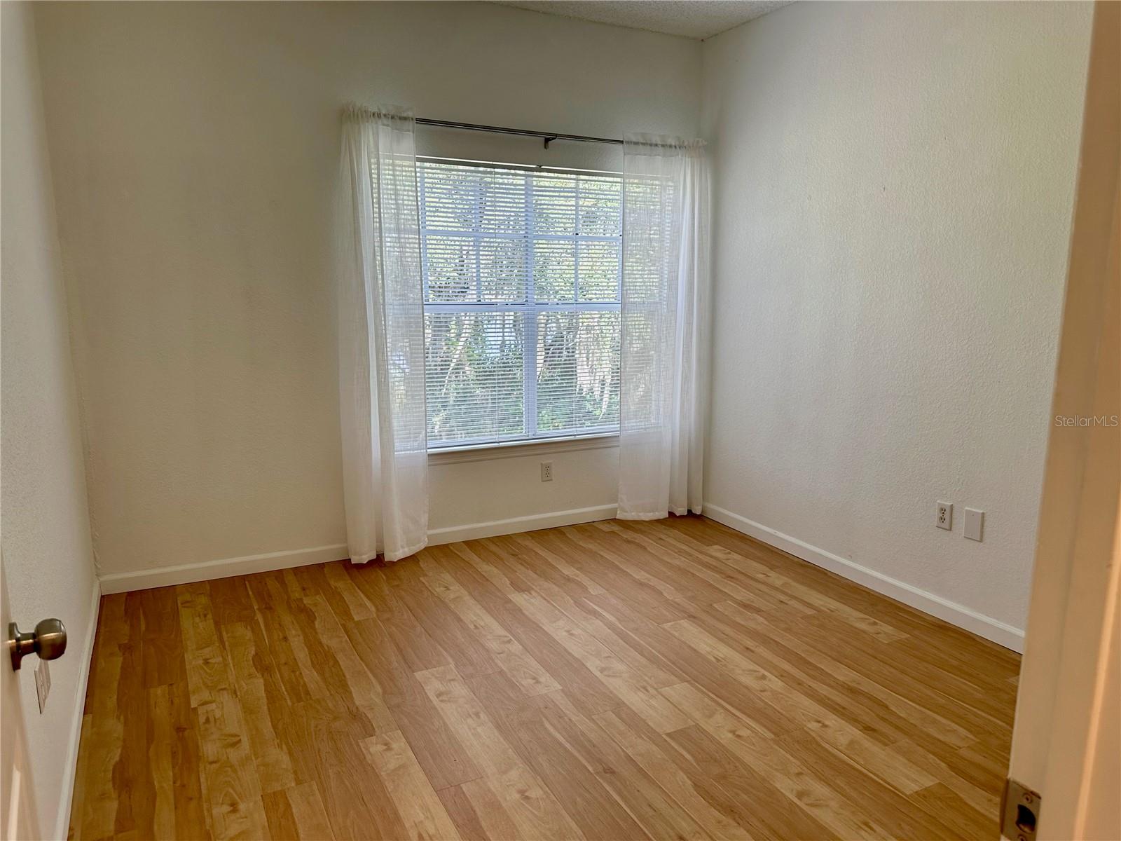 Image 23 of 25 For 624 Arbor Lakes Circle 624