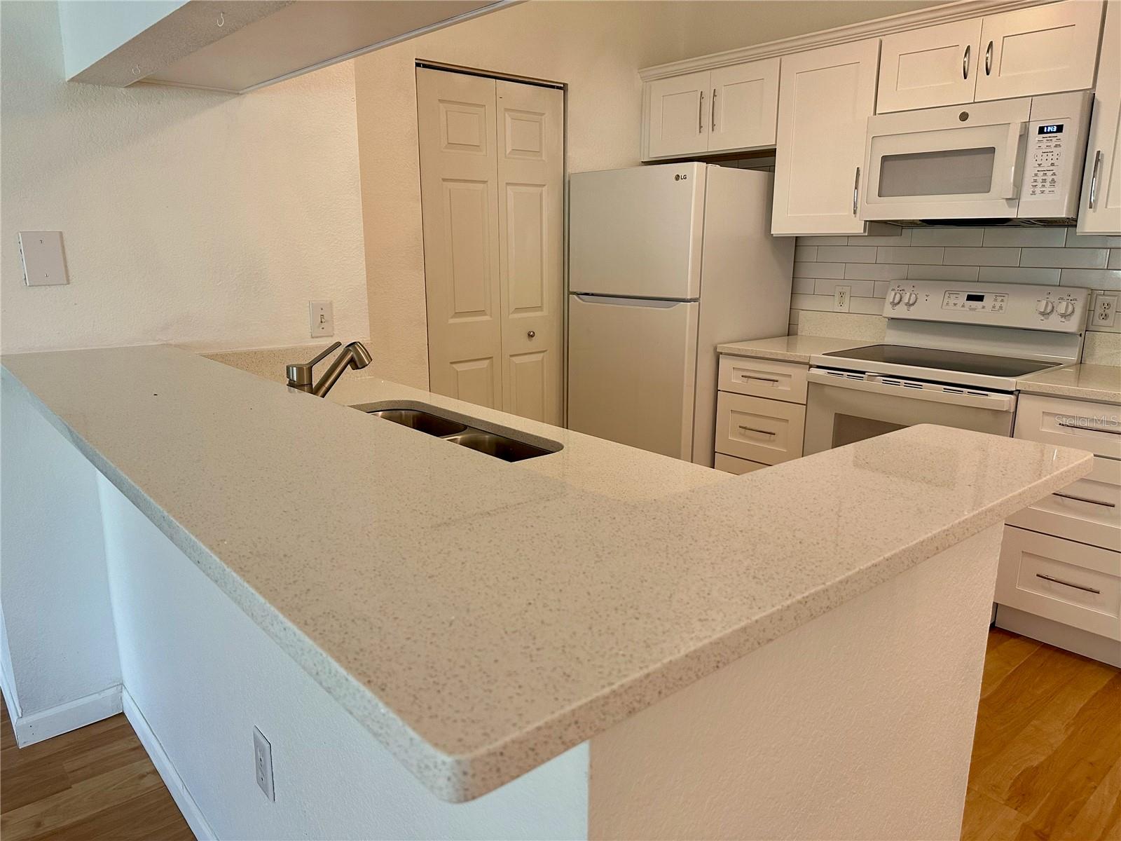 Image 3 of 25 For 624 Arbor Lakes Circle 624