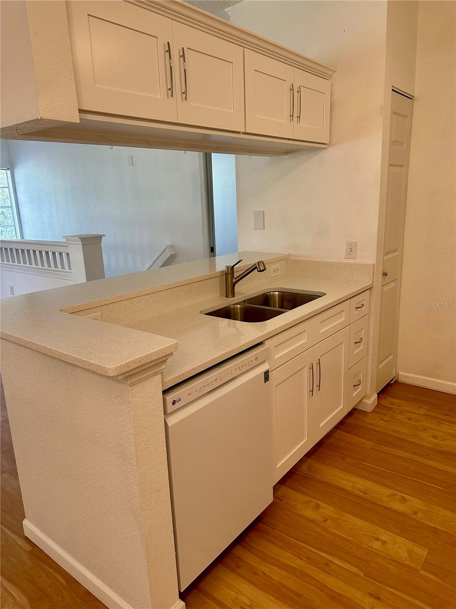 Image 6 of 25 For 624 Arbor Lakes Circle 624