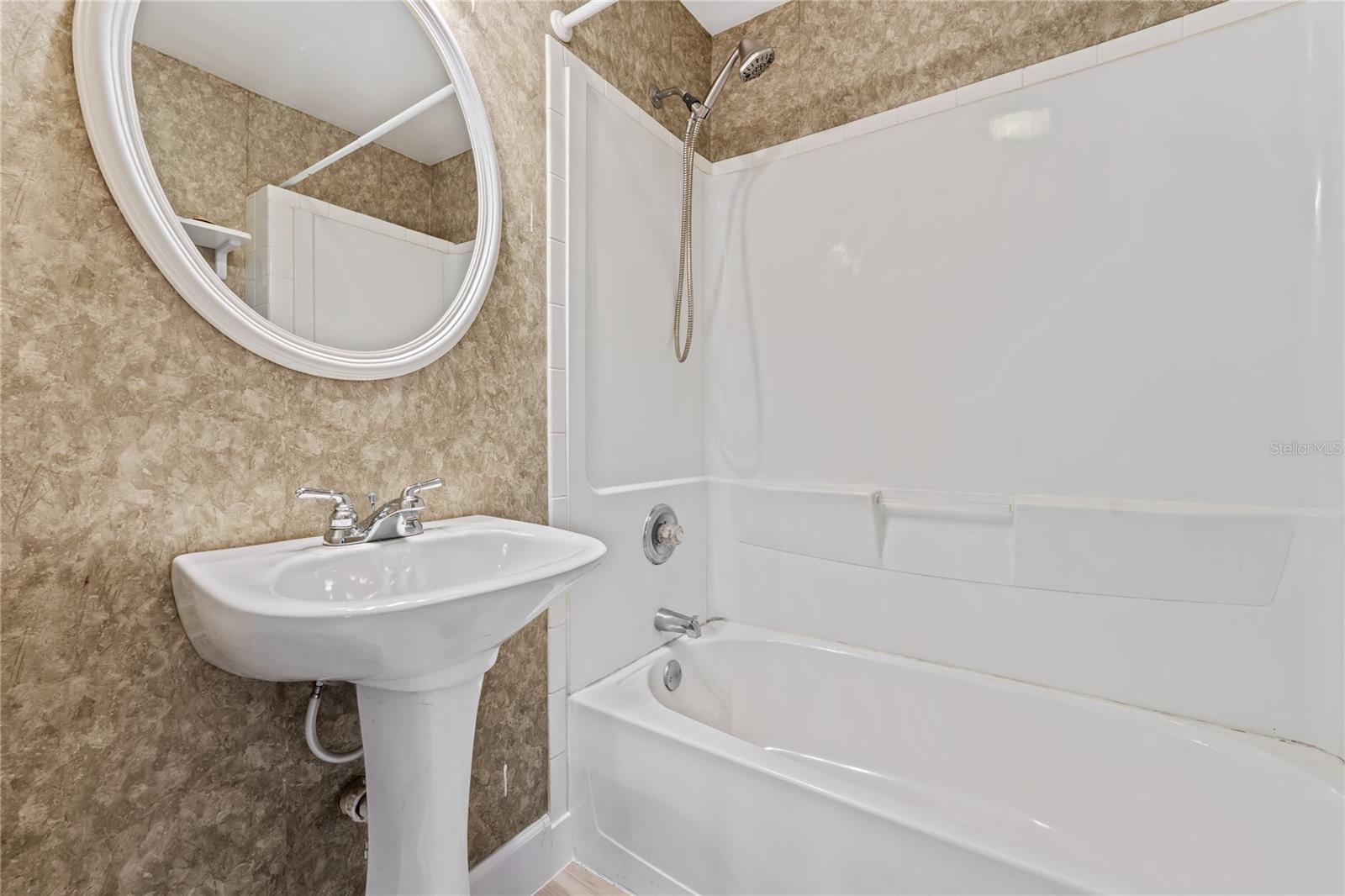 Image 13 of 23 For 2115 Sycamore Drive