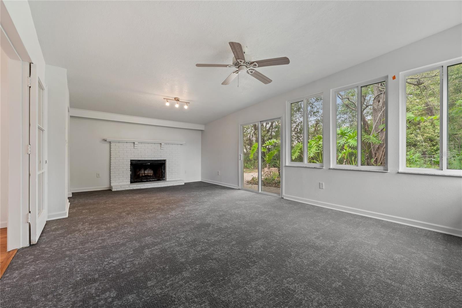 Image 6 of 23 For 2115 Sycamore Drive