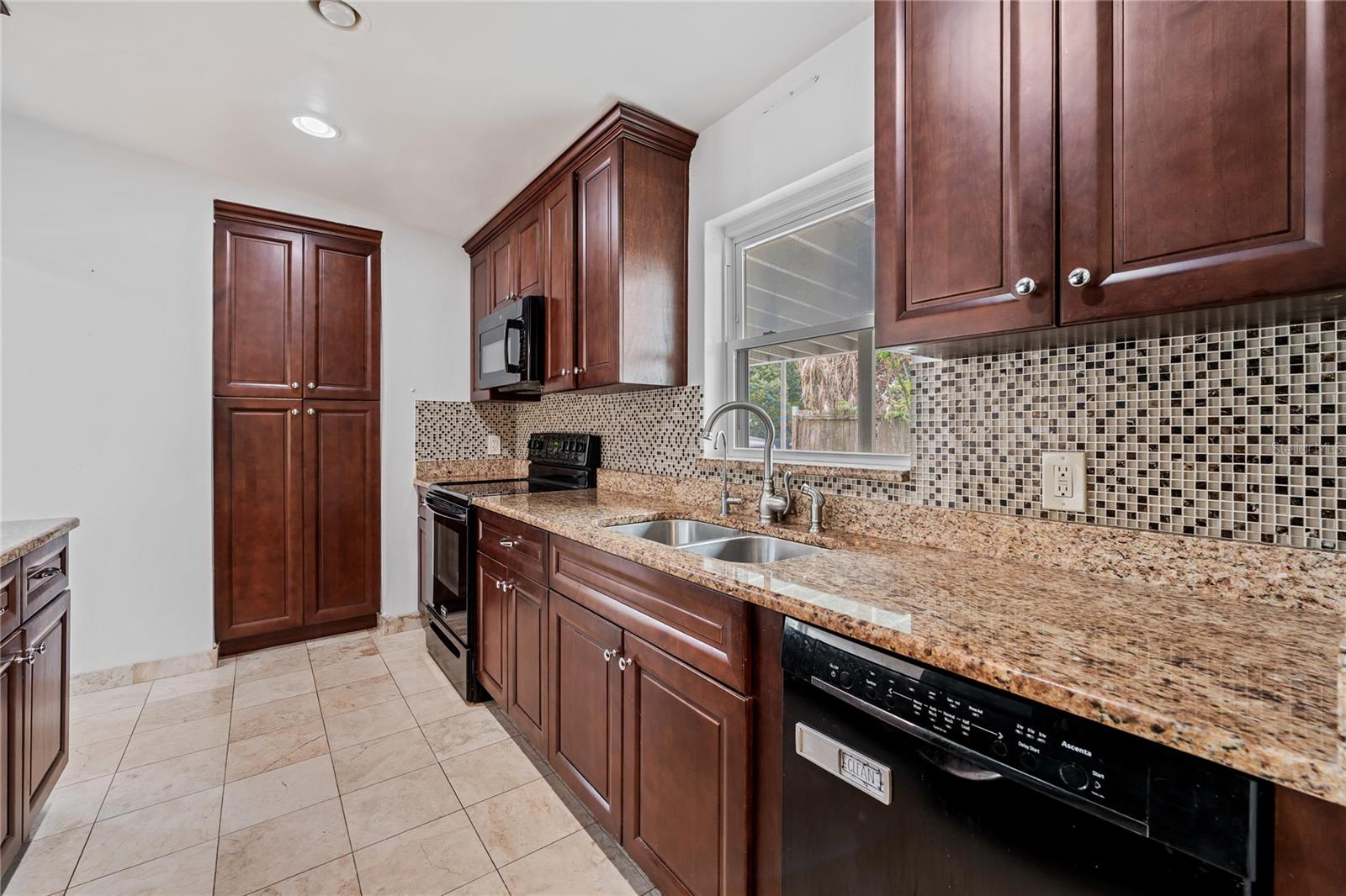 Image 8 of 23 For 2115 Sycamore Drive