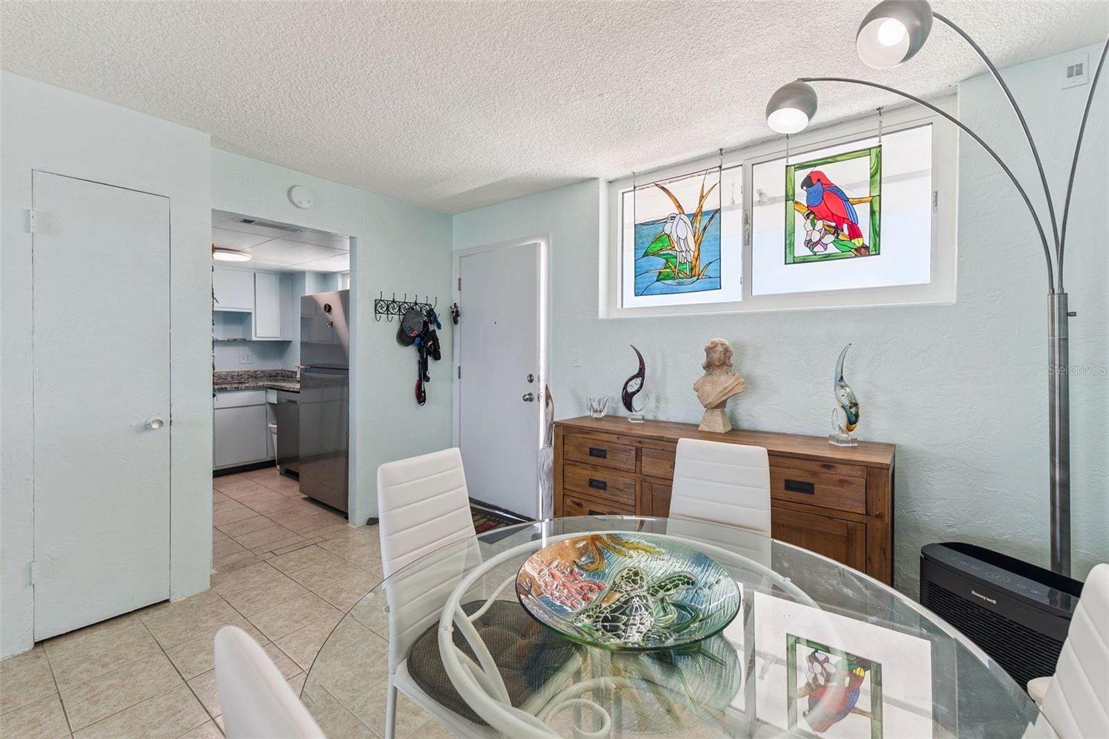 Image 12 of 55 For 2727 Atlantic Avenue 6190