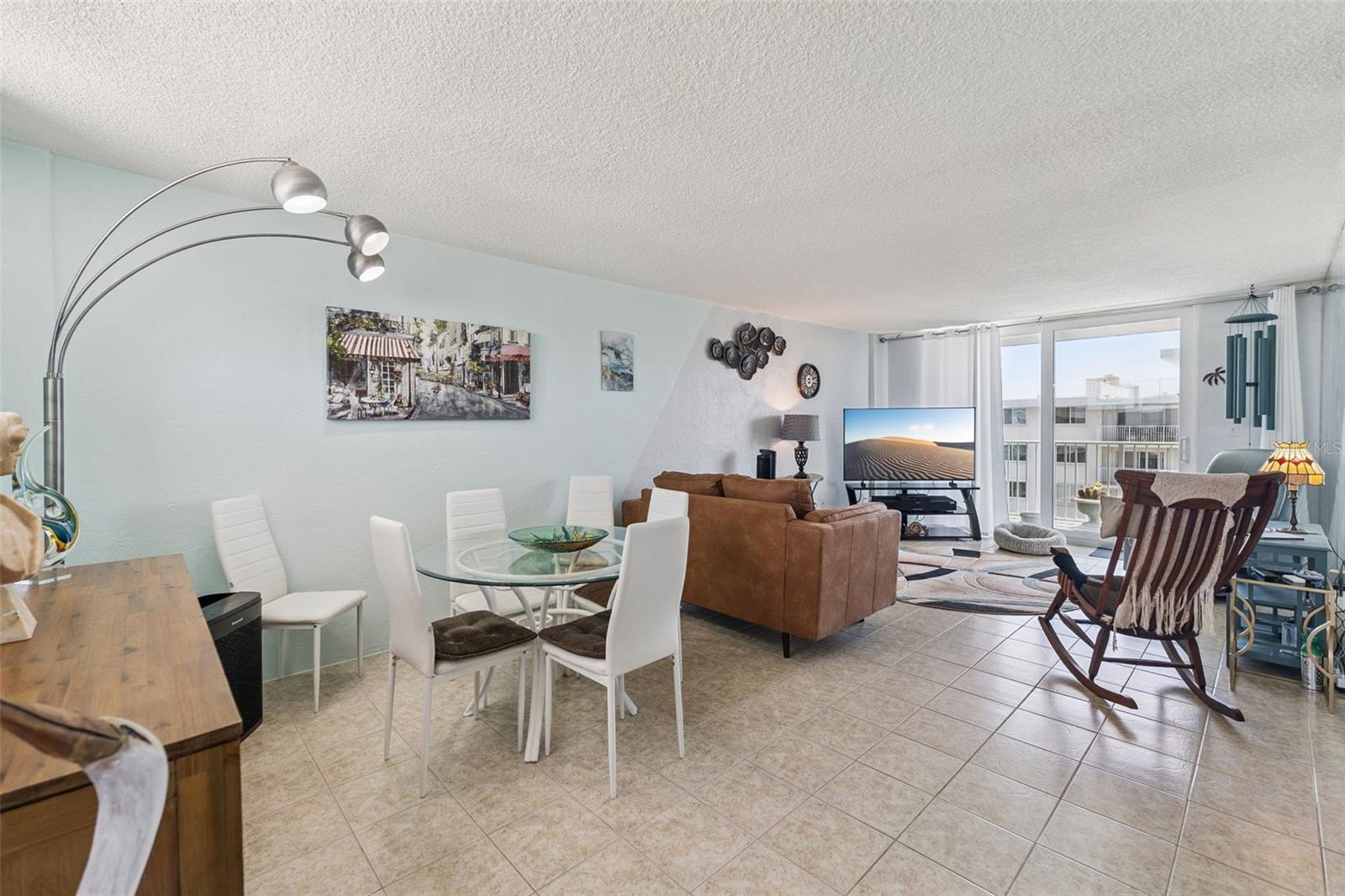 Image 13 of 55 For 2727 Atlantic Avenue 6190