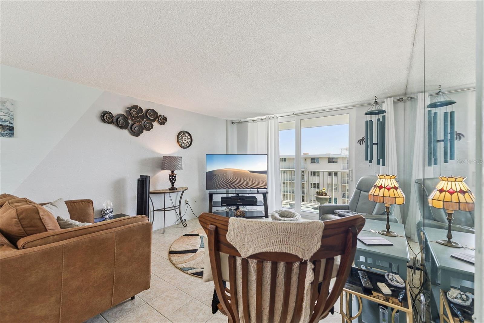 Image 17 of 55 For 2727 Atlantic Avenue 6190