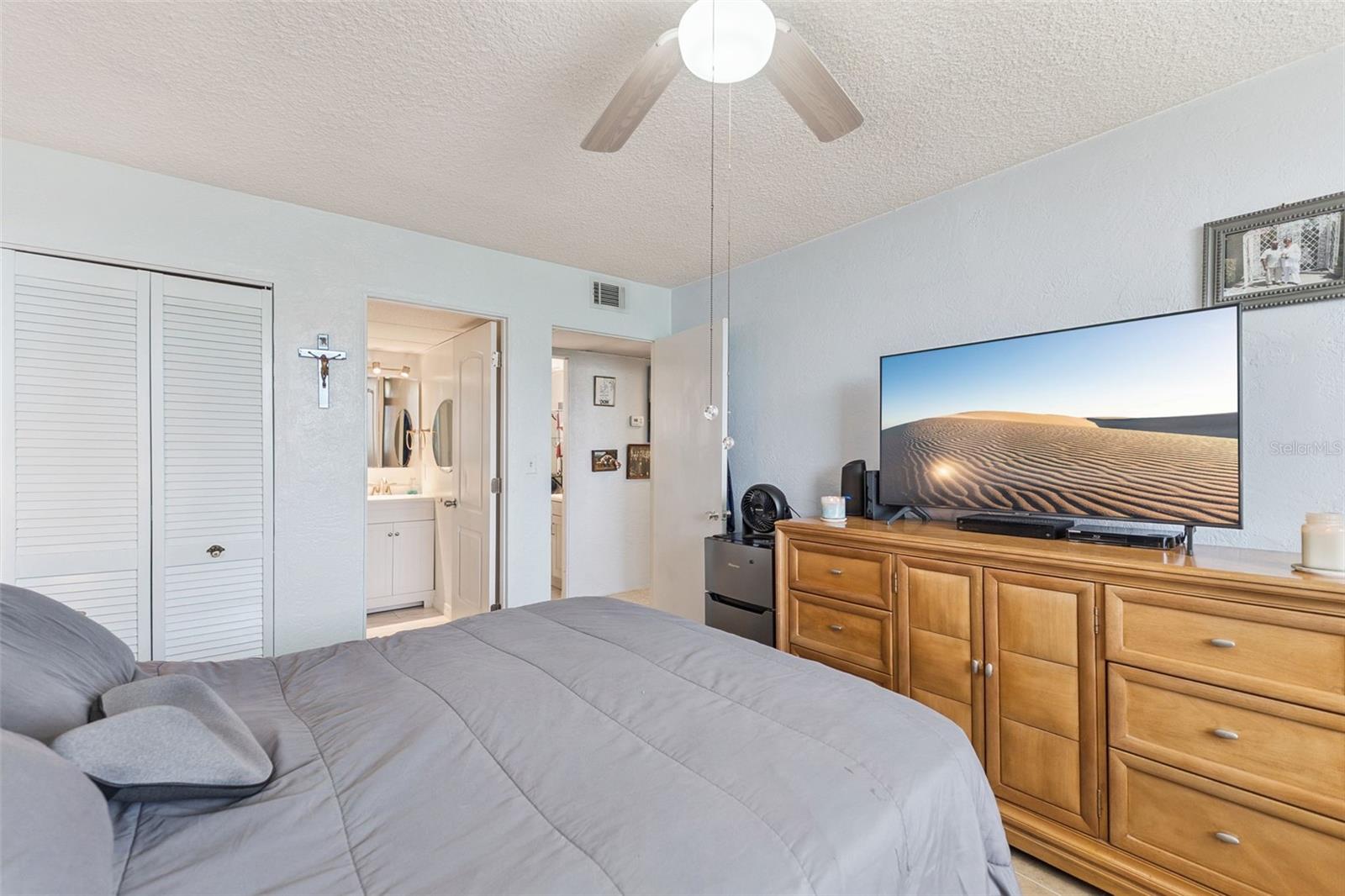 Image 26 of 55 For 2727 Atlantic Avenue 6190