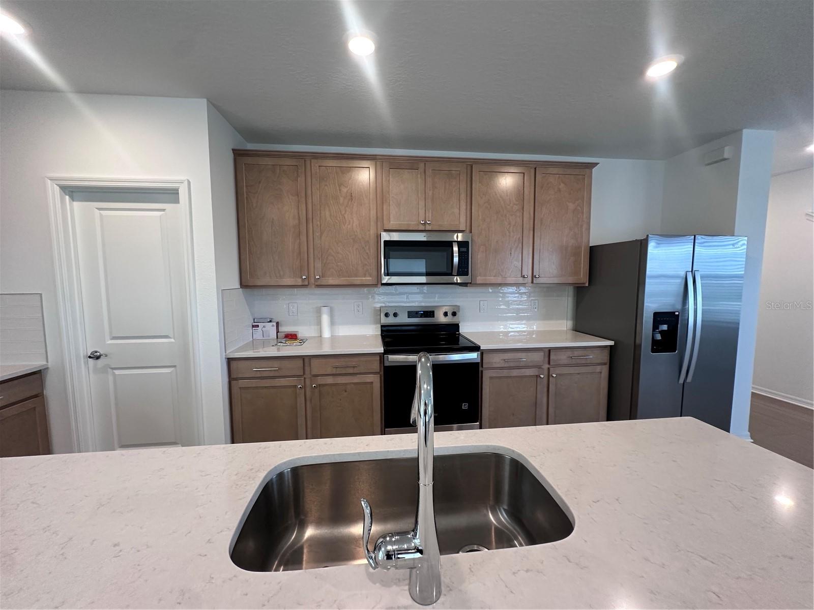 Image 7 of 45 For 4681 Sunny Citrus Lane