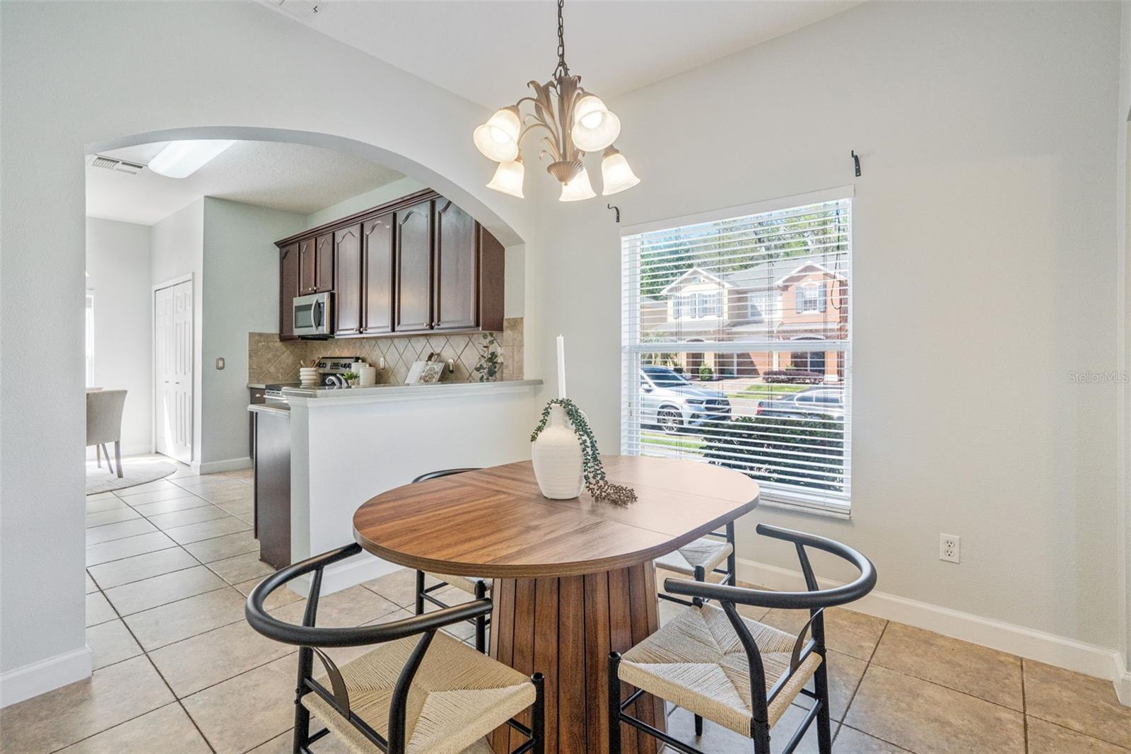 Image 5 of 24 For 16178 Old Ash Loop