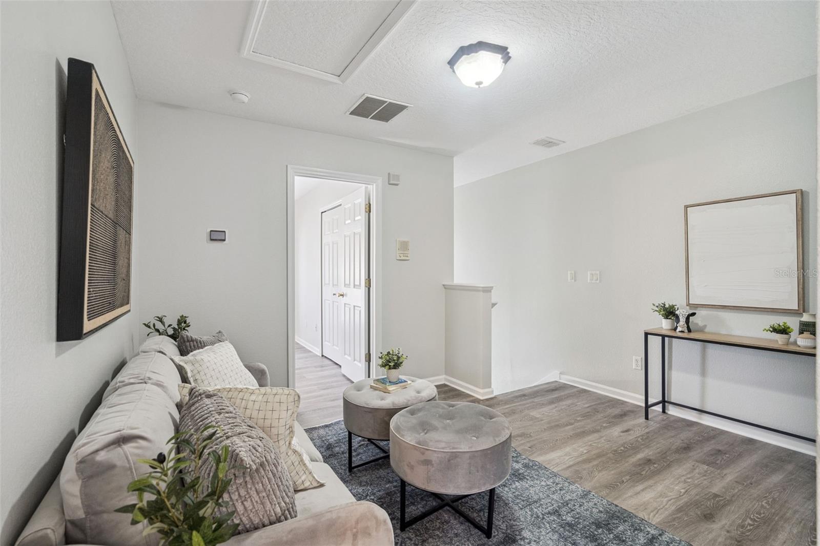 Image 8 of 24 For 16178 Old Ash Loop