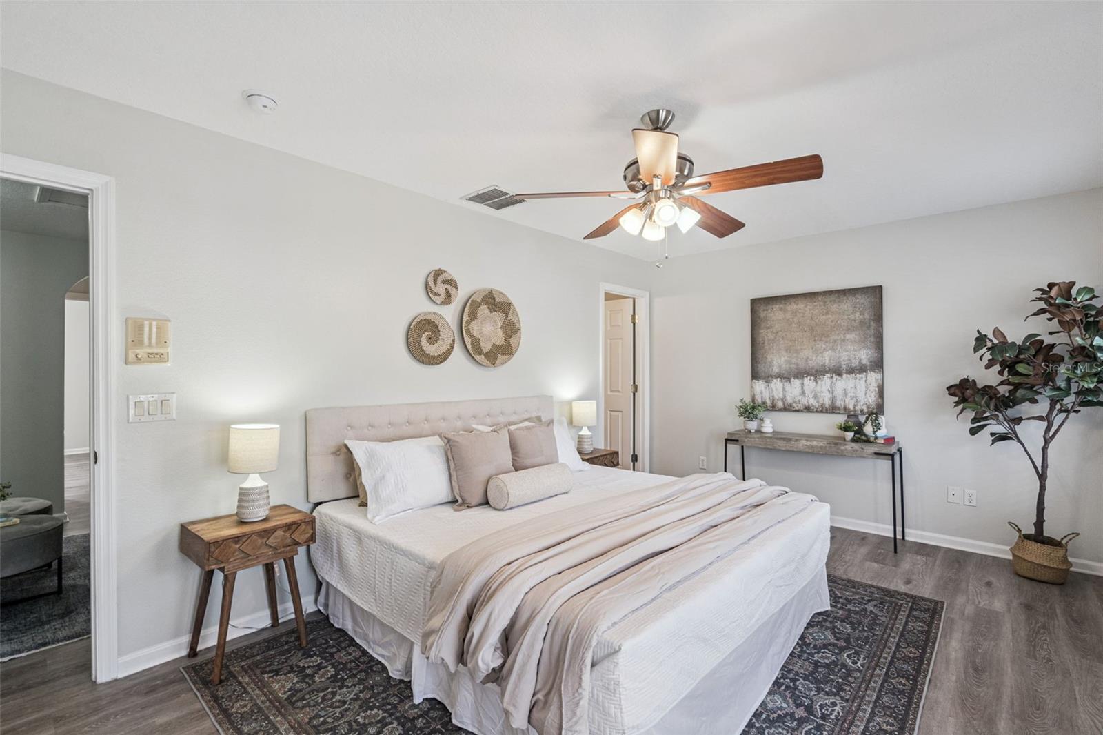 Image 9 of 24 For 16178 Old Ash Loop