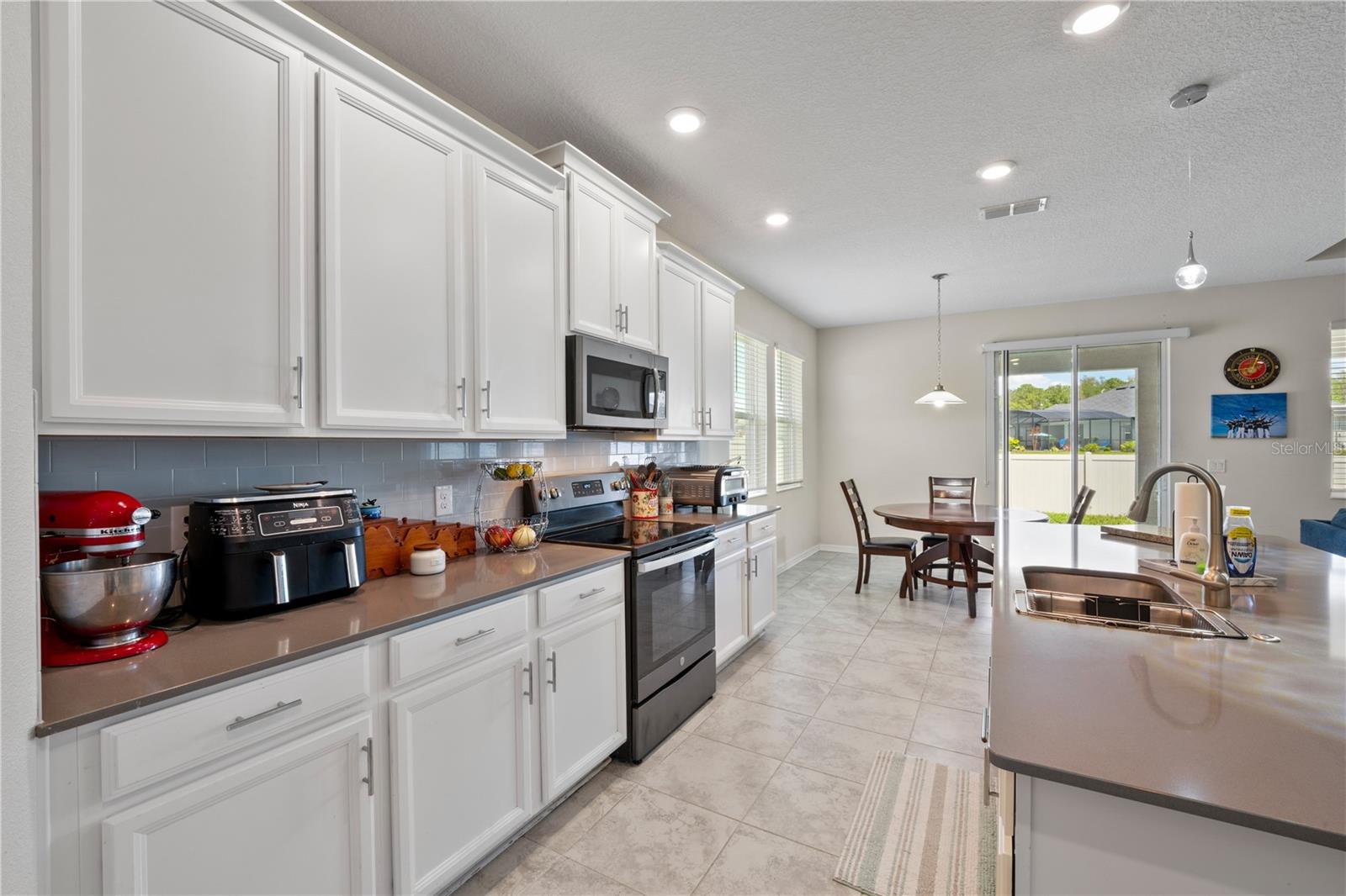 Image 12 of 73 For 5414 Manchester Drive