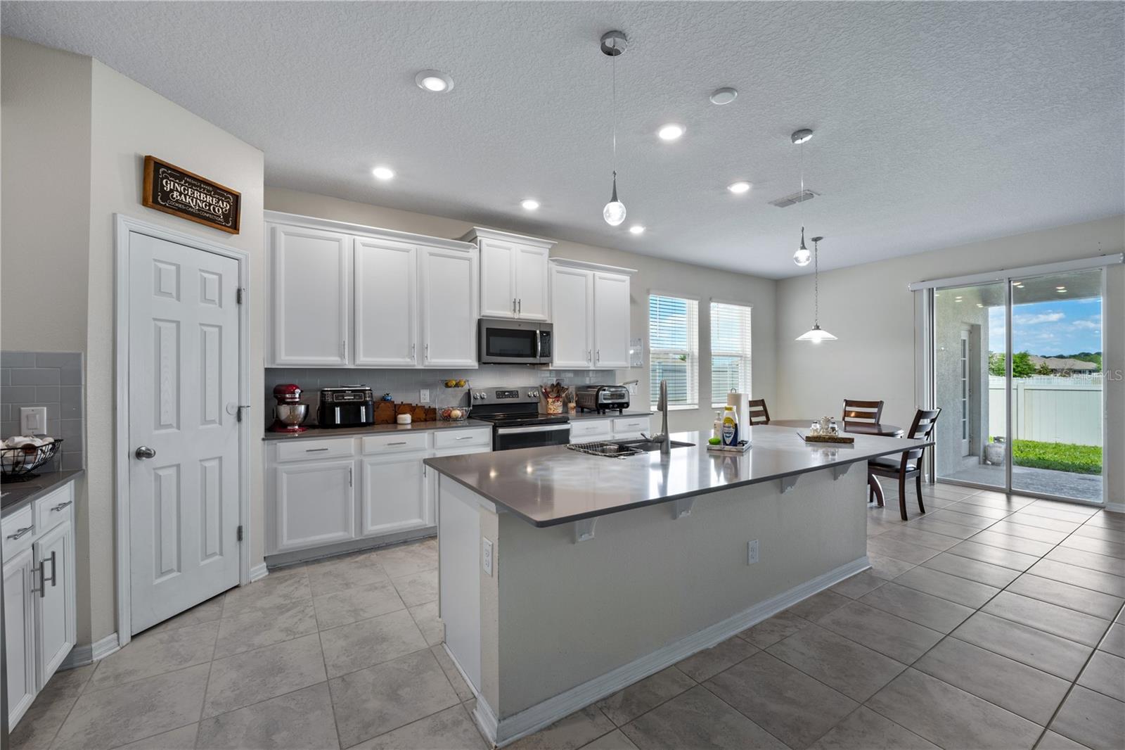 Image 15 of 73 For 5414 Manchester Drive