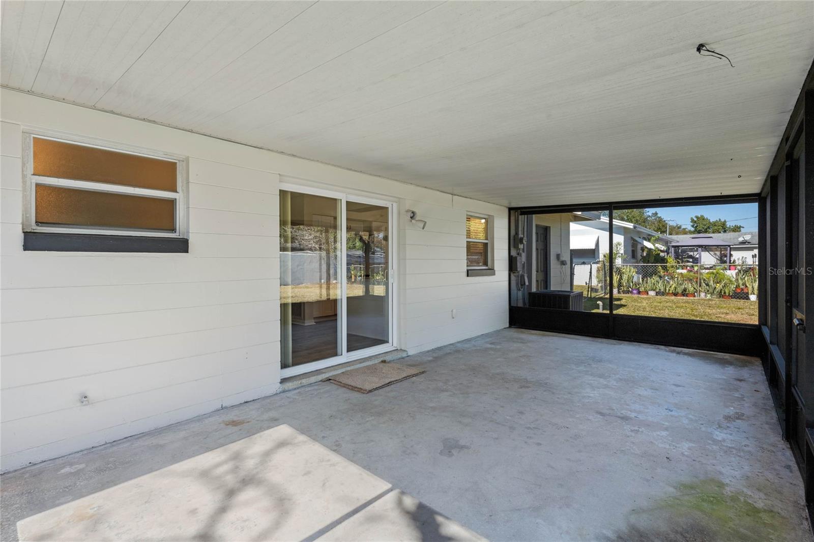 Image 21 of 38 For 623 Truesdell Avenue