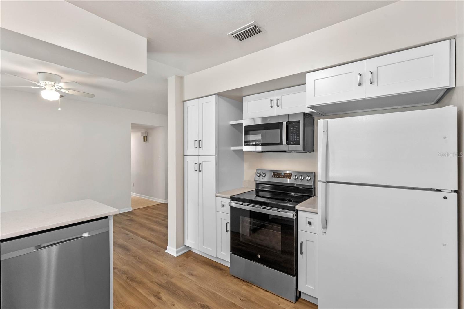 Image 9 of 38 For 623 Truesdell Avenue