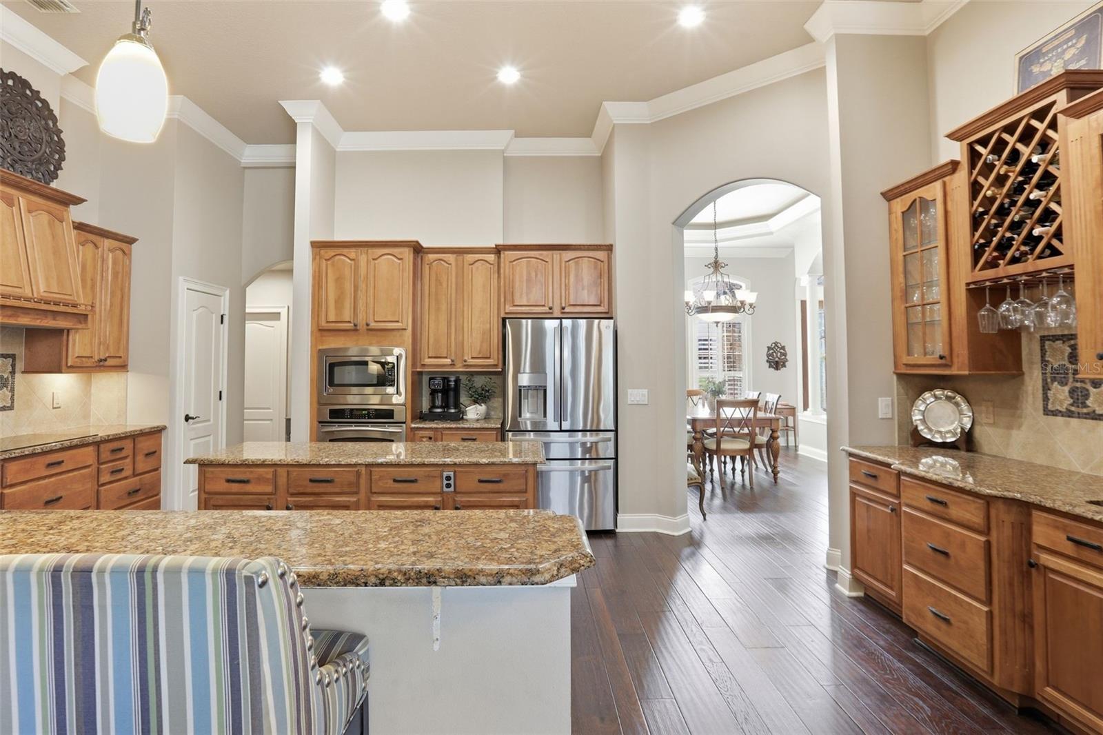 Image 15 of 49 For 408 Avondale Court