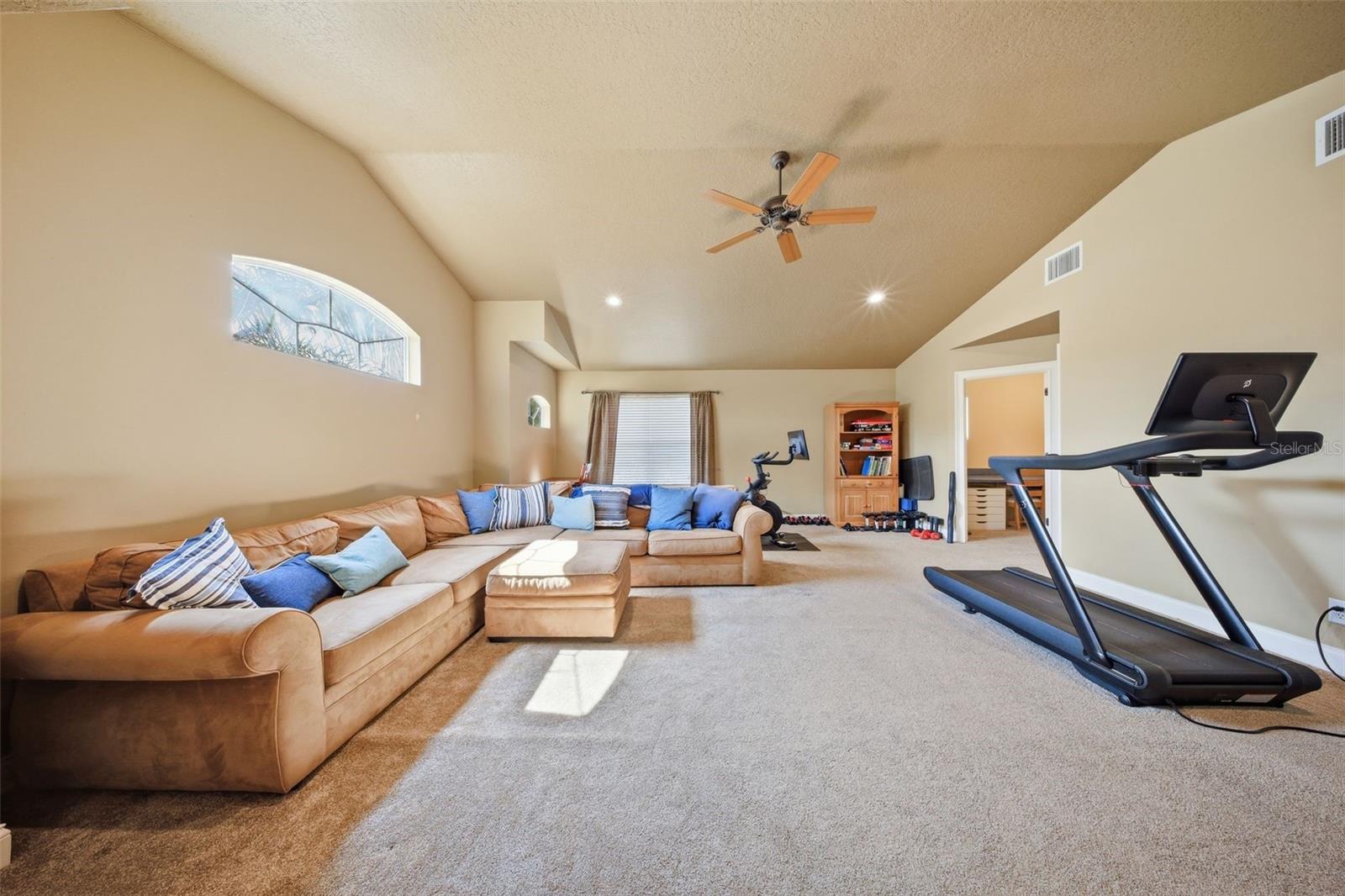 Image 38 of 49 For 408 Avondale Court