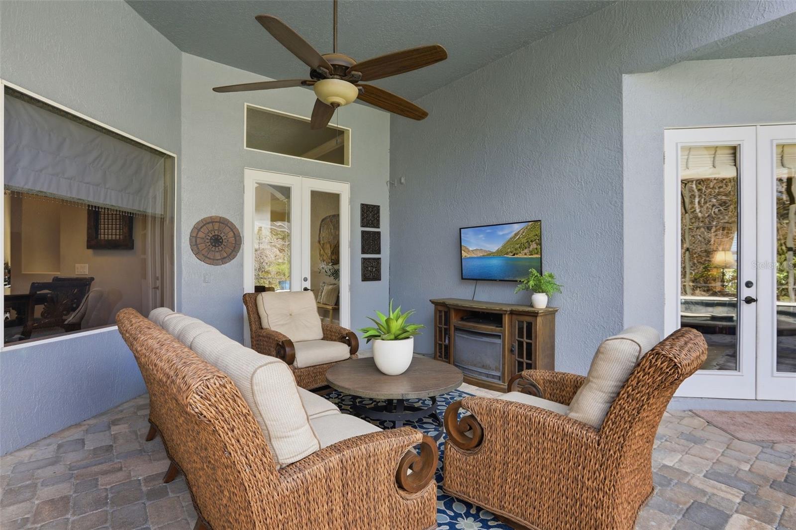 Image 43 of 49 For 408 Avondale Court