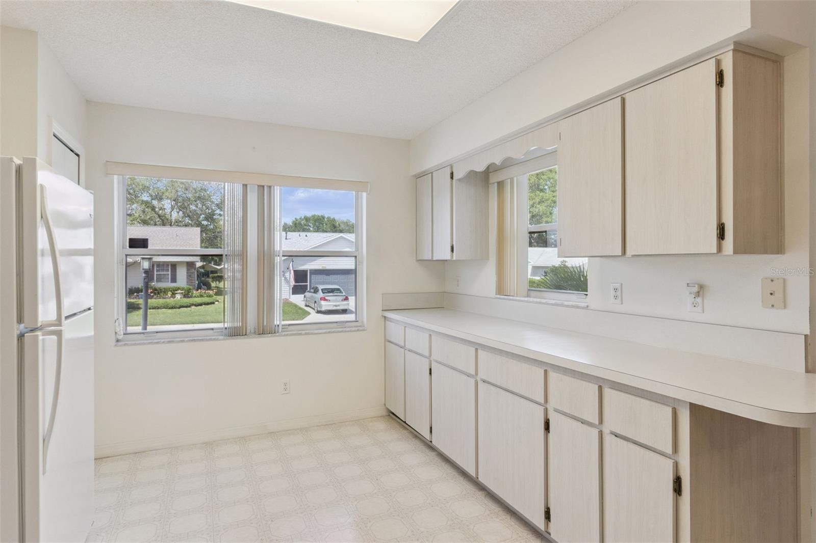 Image 11 of 40 For 26245 Newcombe Circle