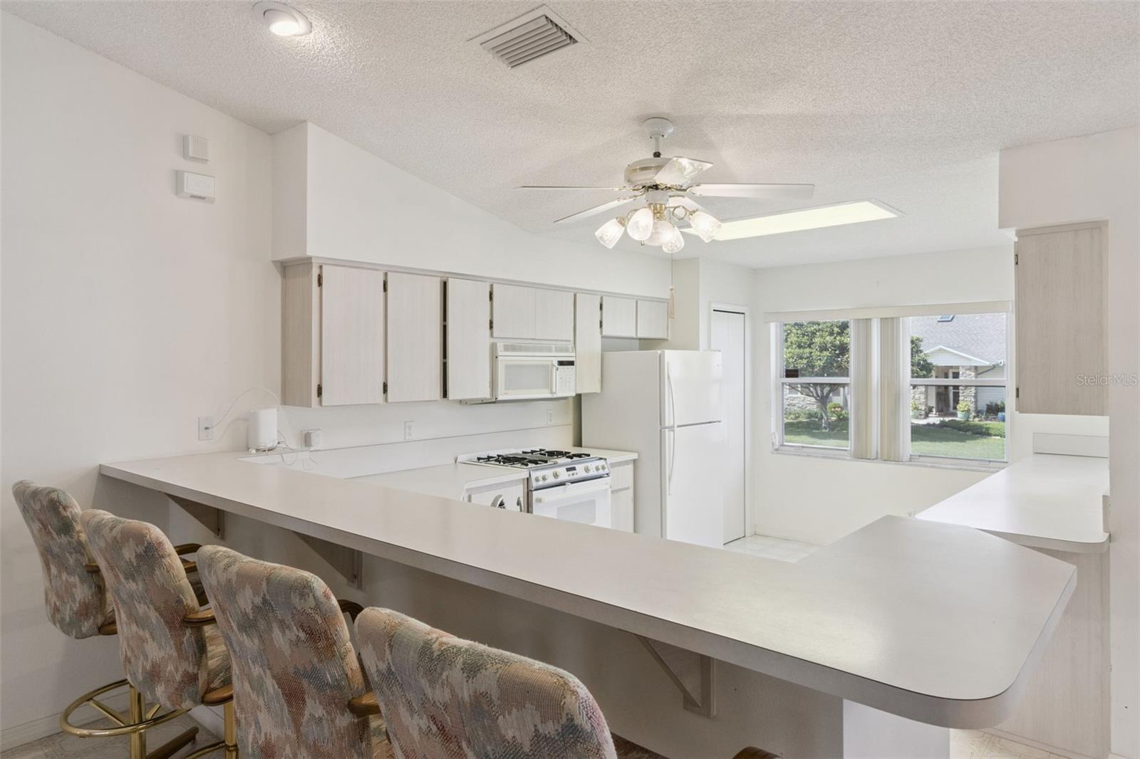 Image 7 of 40 For 26245 Newcombe Circle