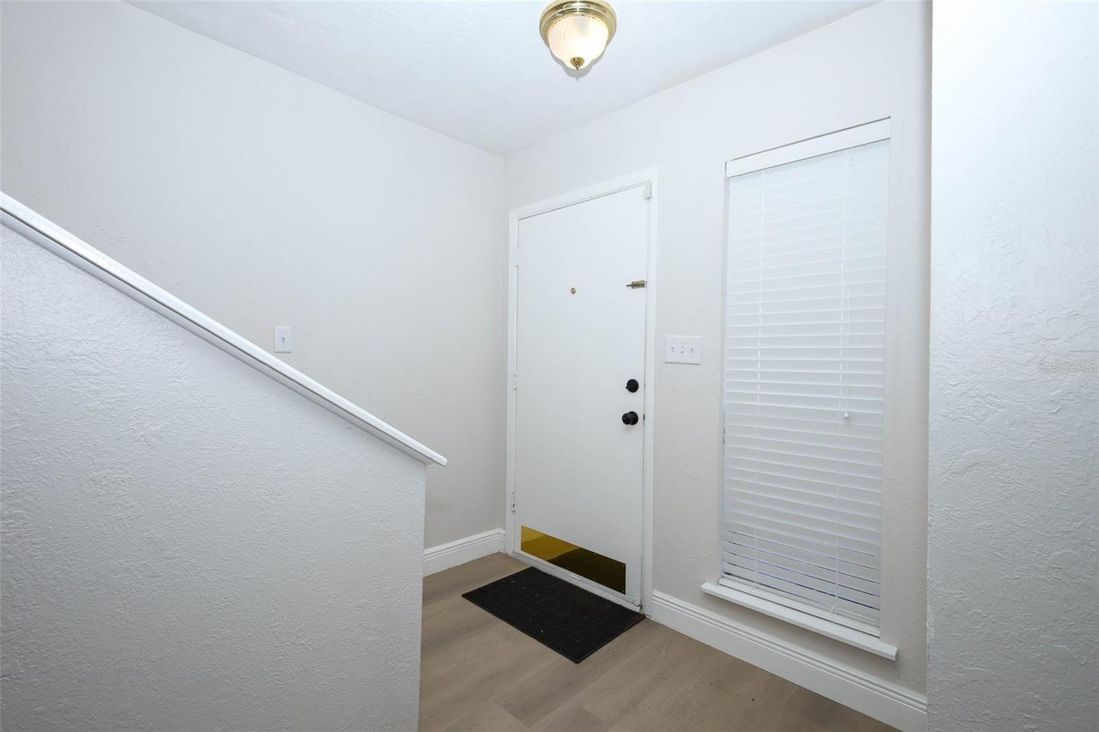 Listing photo id 12 for 4029 Henley Road 1705