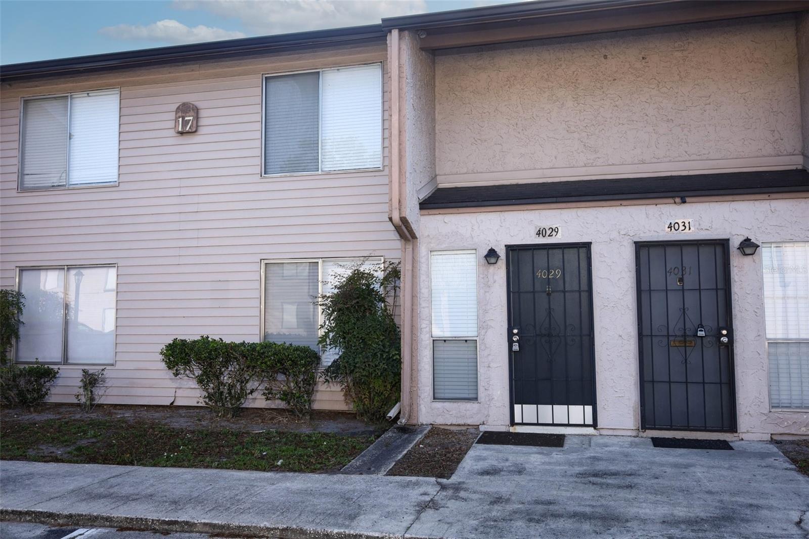 Listing photo id 33 for 4029 Henley Road 1705