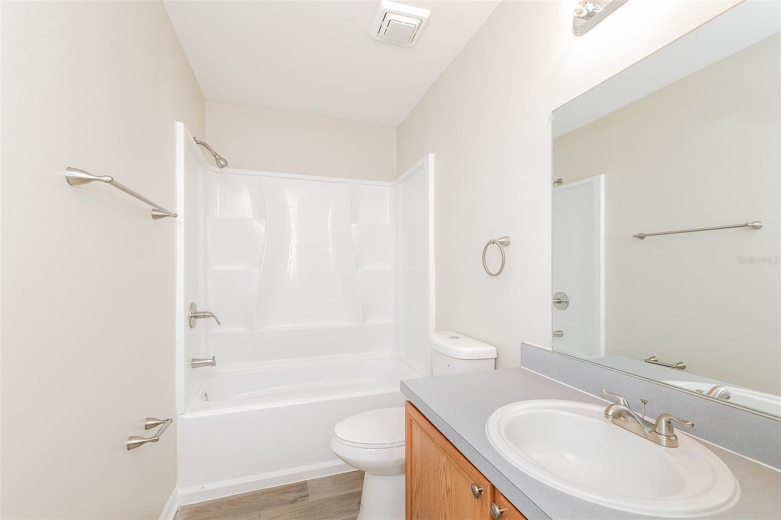 Image 12 of 16 For 133 Carlisle Court