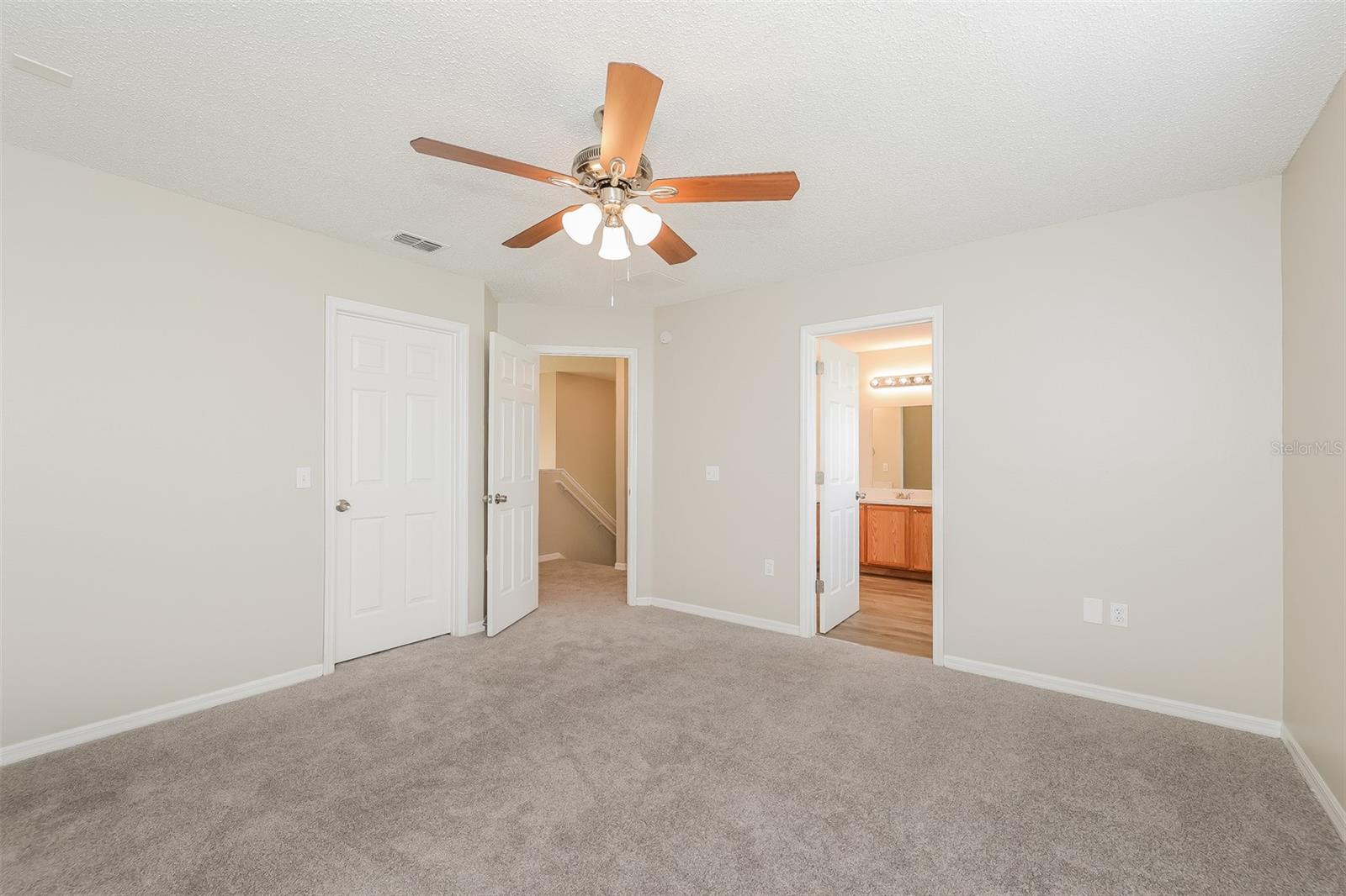 Image 6 of 16 For 133 Carlisle Court