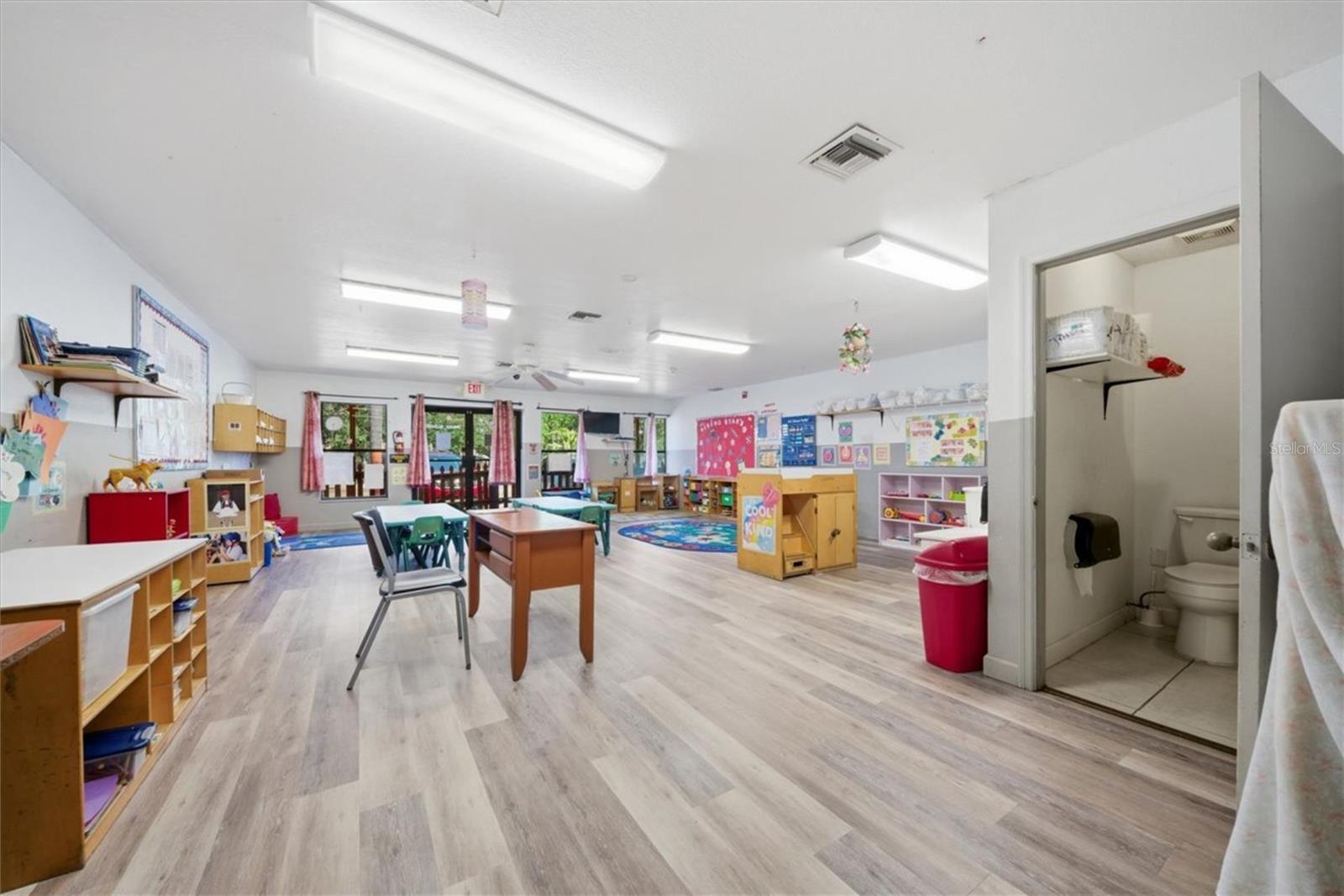 Image 26 of 100 For 1330 Knox Mc Rae Drive 6a