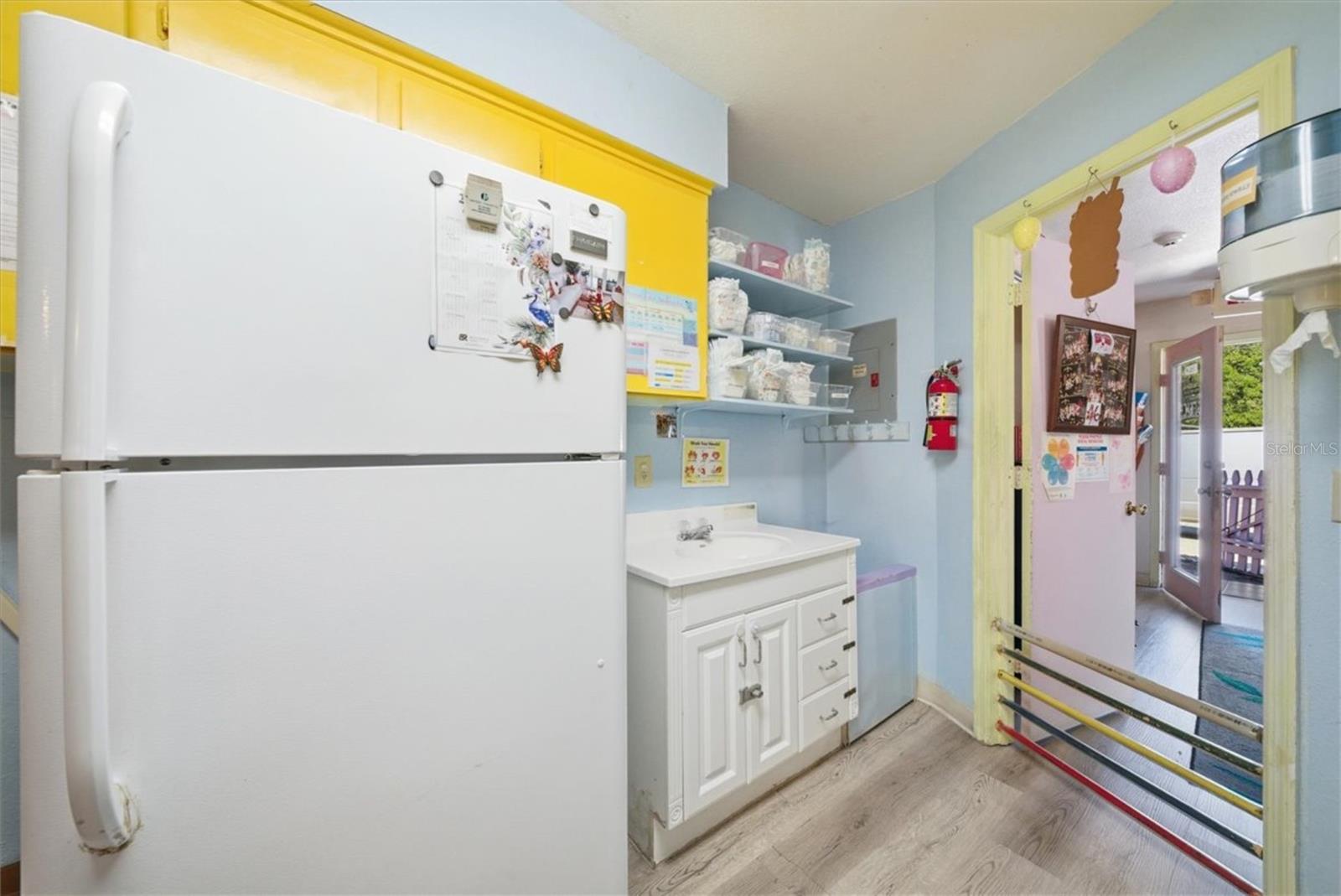 Image 37 of 100 For 1330 Knox Mc Rae Drive 6a