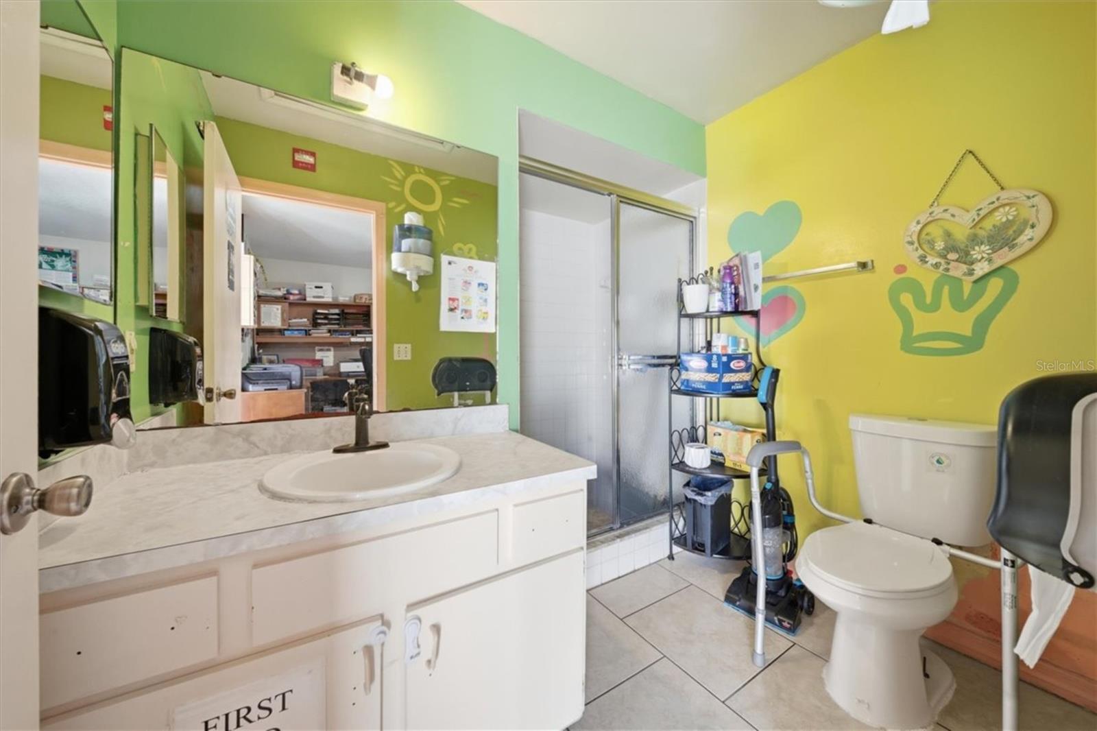 Image 47 of 100 For 1330 Knox Mc Rae Drive 6a