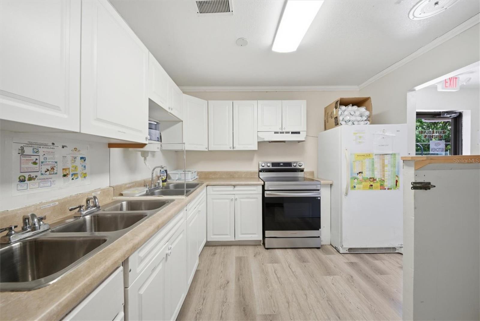 Image 52 of 100 For 1330 Knox Mc Rae Drive 6a