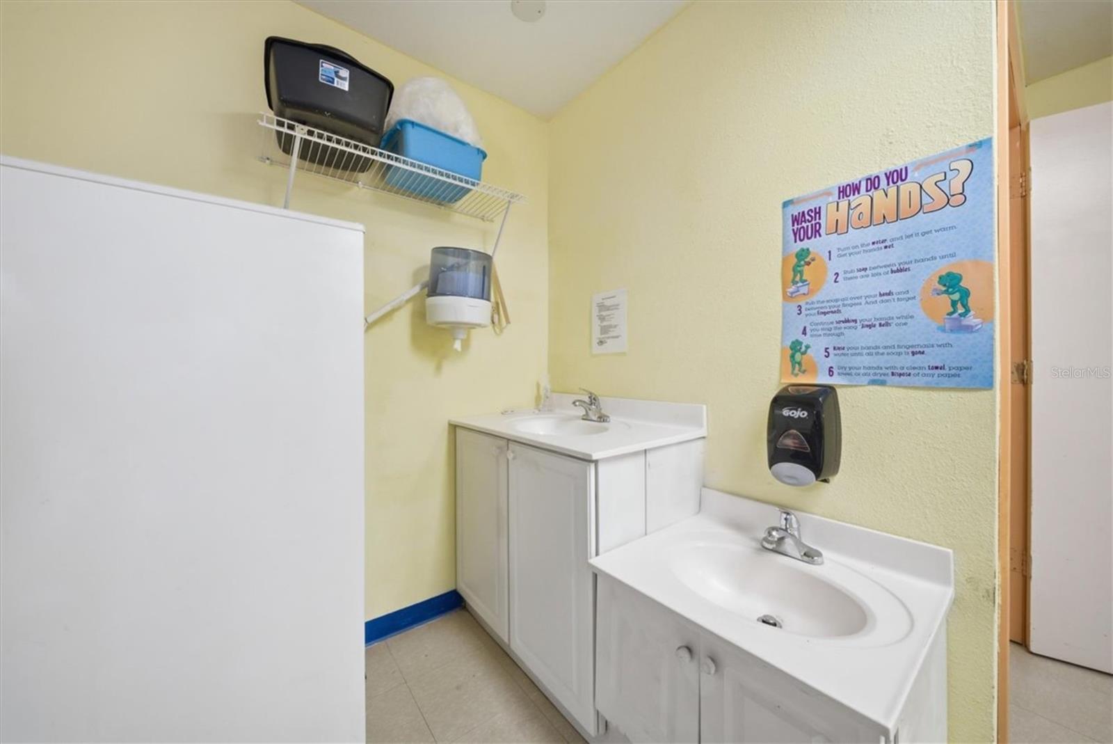 Image 56 of 100 For 1330 Knox Mc Rae Drive 6a