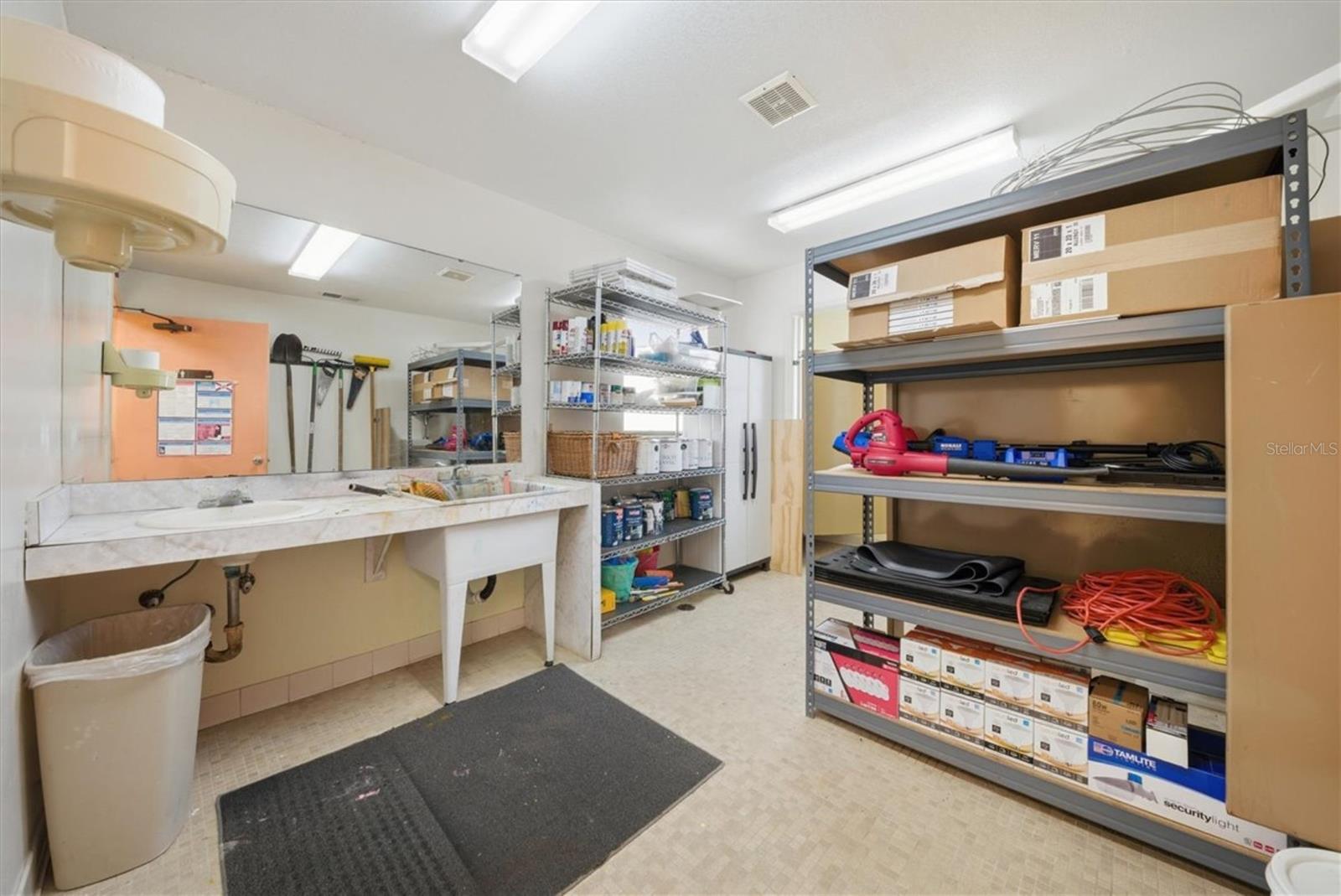 Image 65 of 100 For 1330 Knox Mc Rae Drive 6a