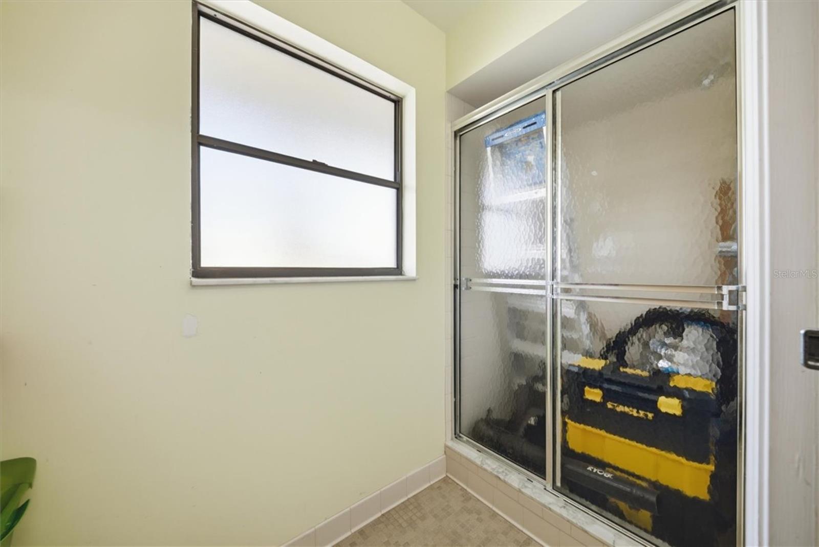 Image 66 of 100 For 1330 Knox Mc Rae Drive 6a