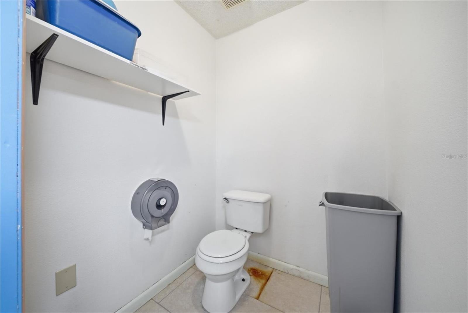 Image 69 of 100 For 1330 Knox Mc Rae Drive 6a