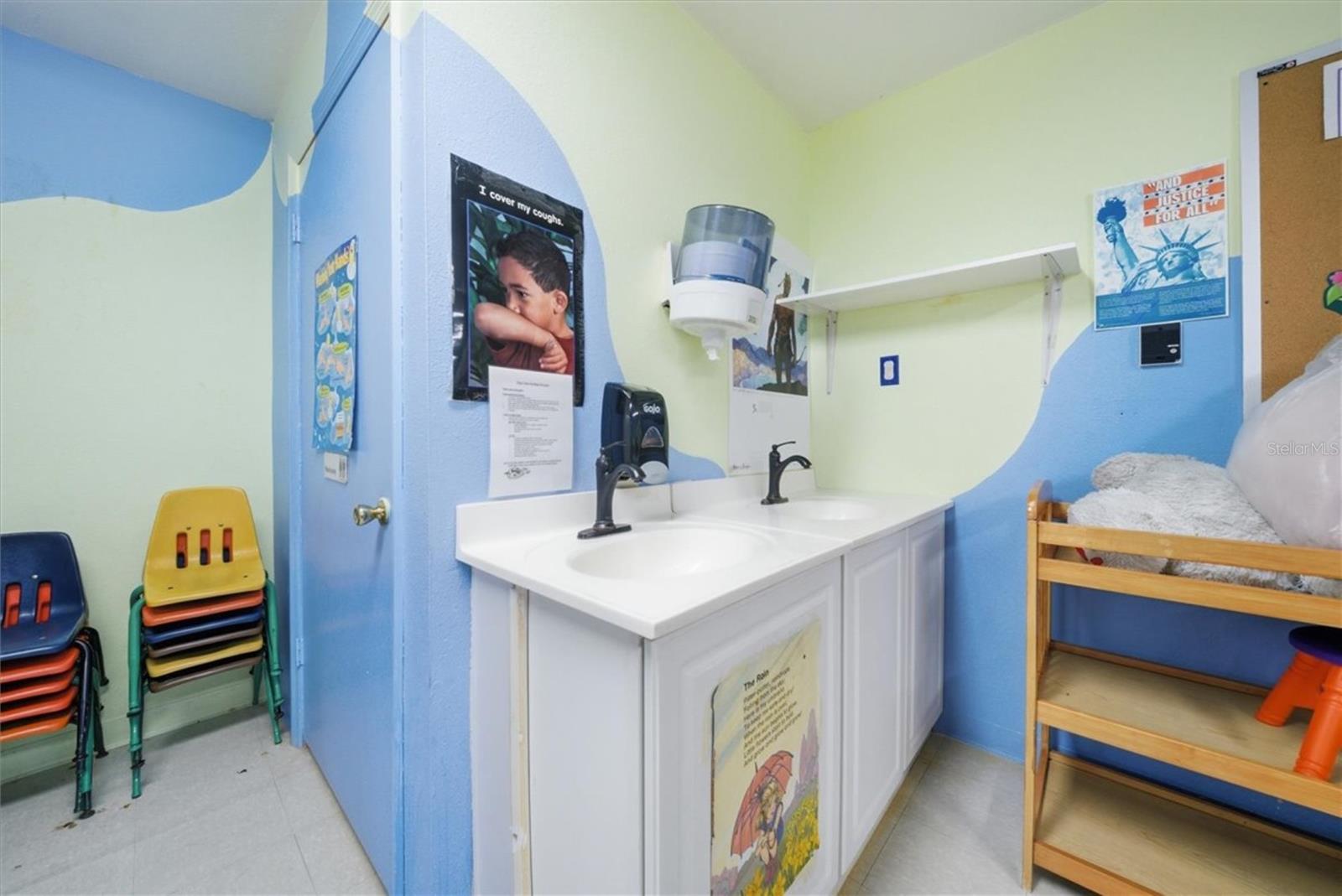 Image 70 of 100 For 1330 Knox Mc Rae Drive 6a