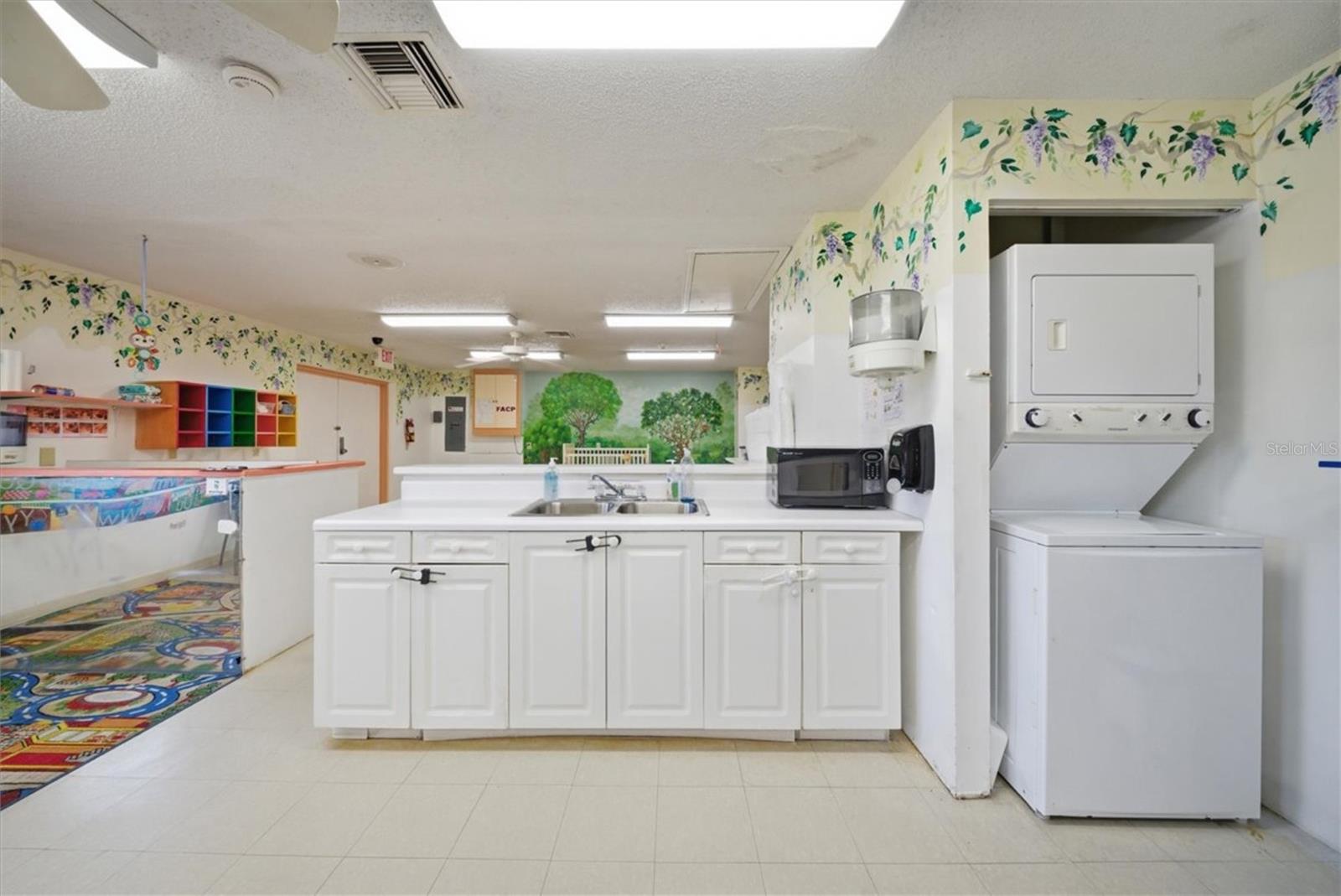 Image 75 of 100 For 1330 Knox Mc Rae Drive 6a