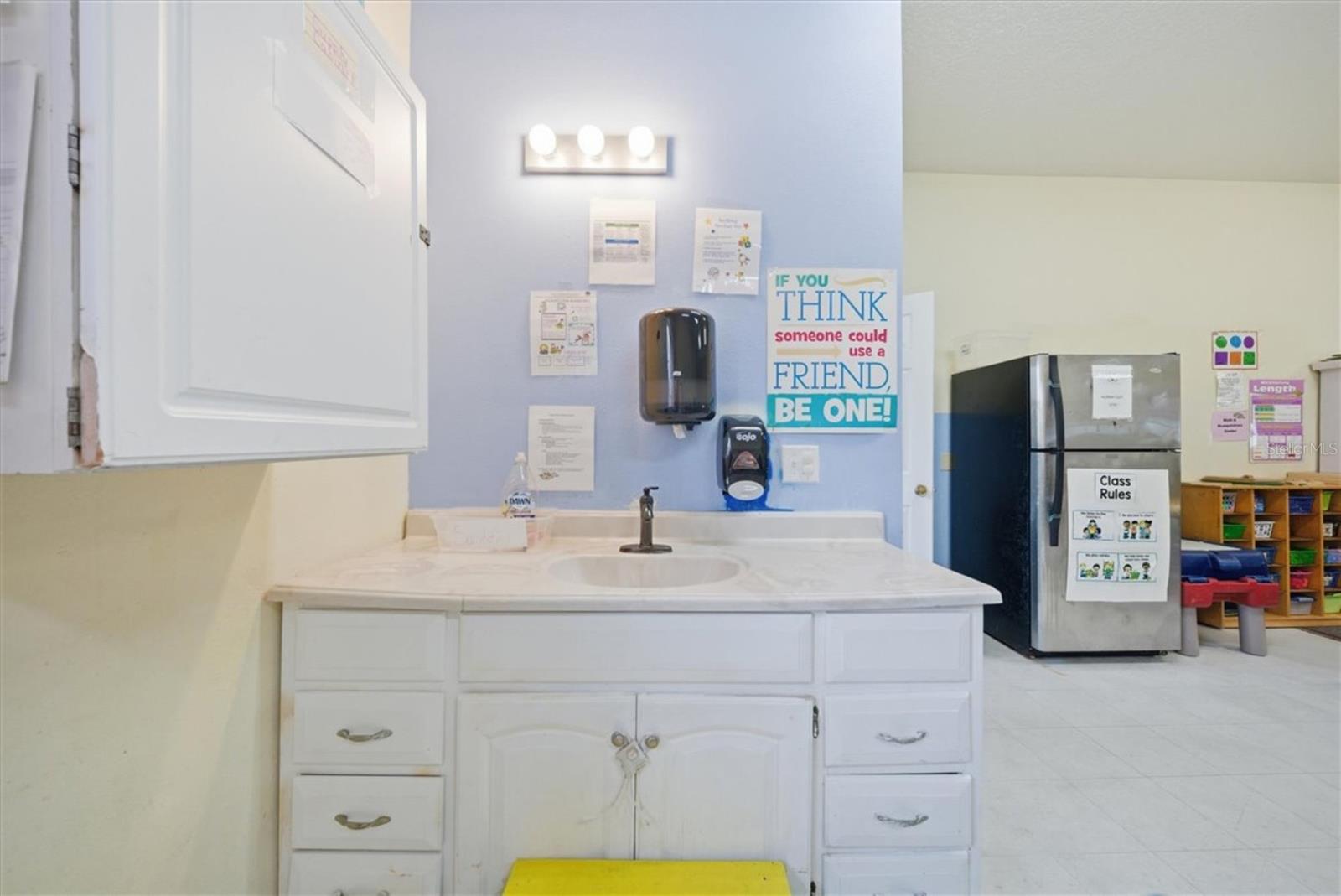 Image 86 of 100 For 1330 Knox Mc Rae Drive 6a