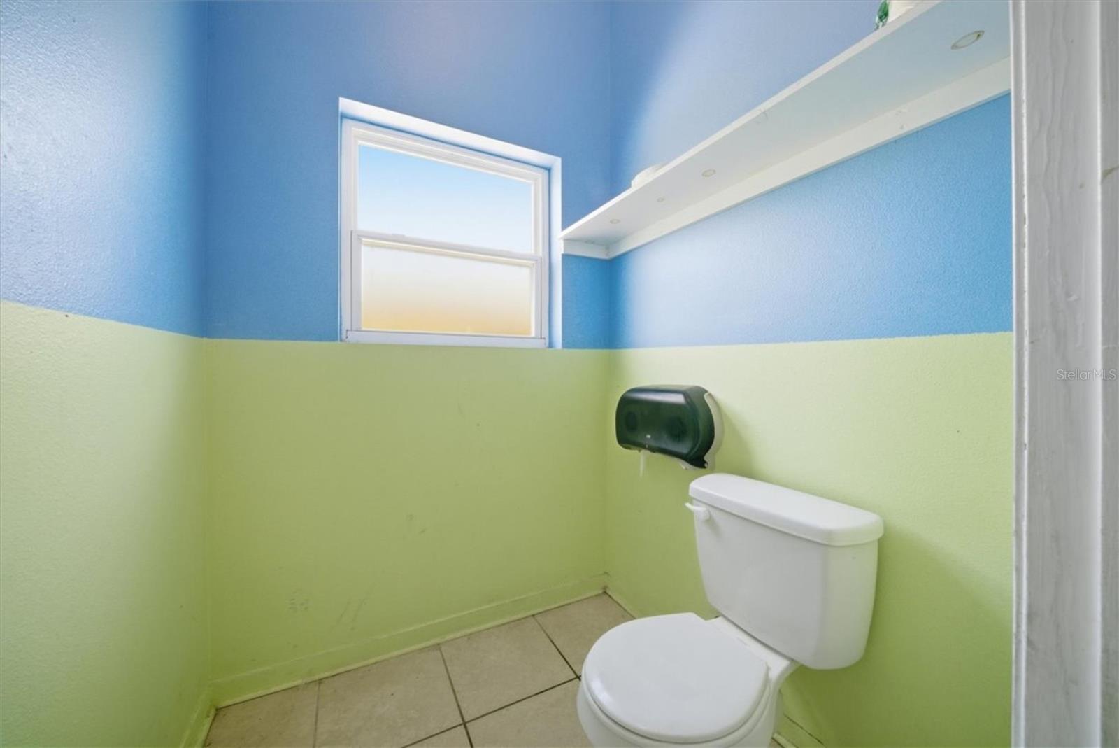 Image 92 of 100 For 1330 Knox Mc Rae Drive 6a