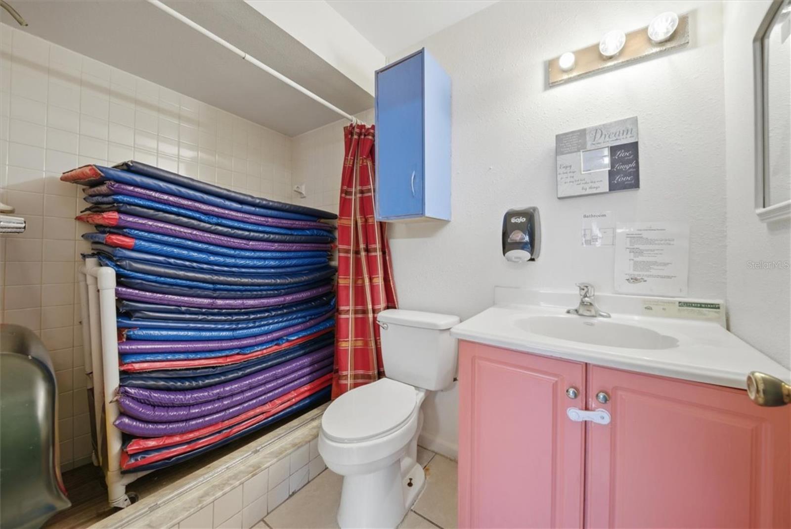 Image 95 of 100 For 1330 Knox Mc Rae Drive 6a