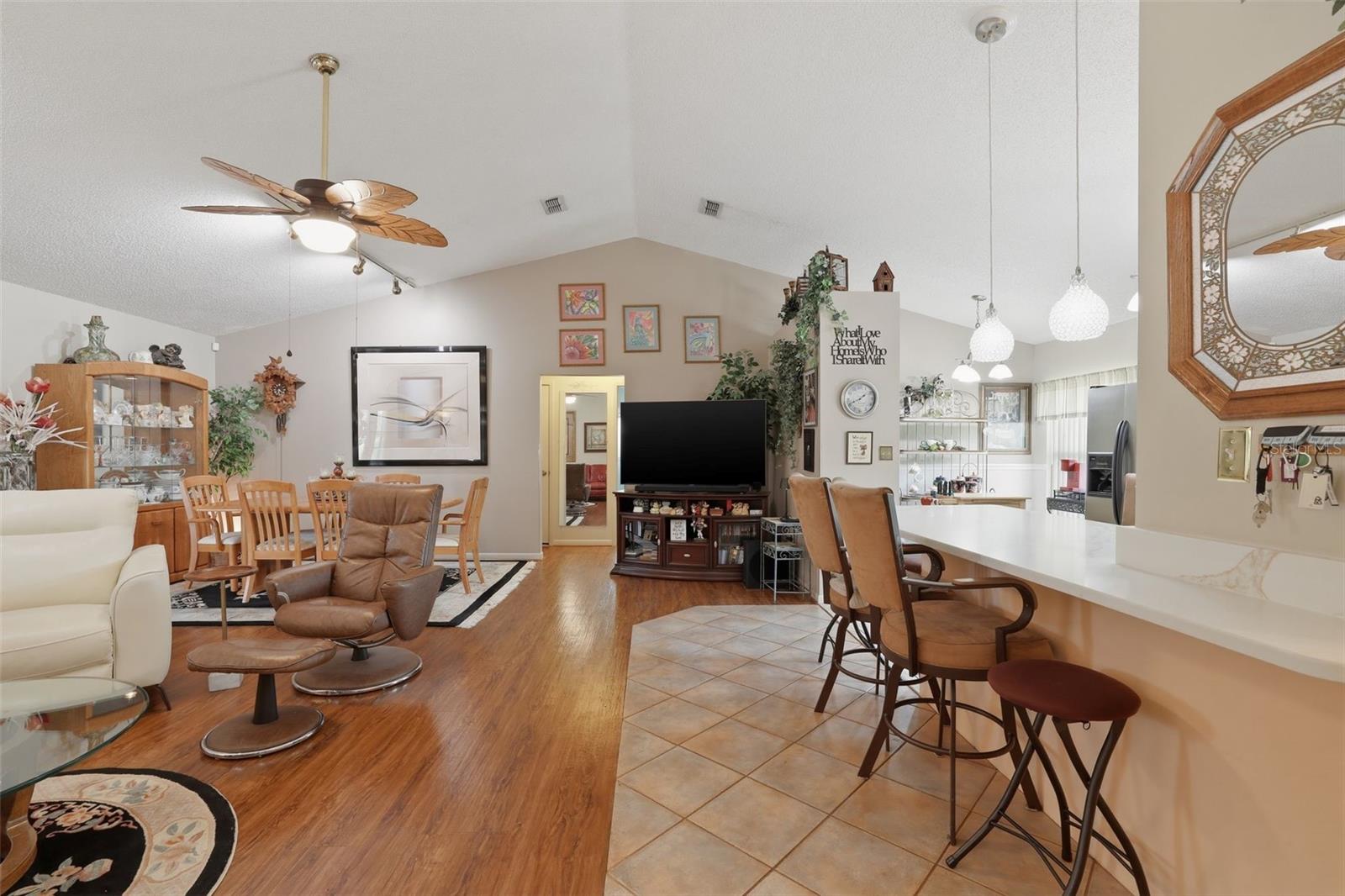 Listing photo id 10 for 2425 Hawk Griffin Road